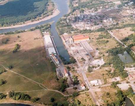 Industriegebiet »Roßlau-Industriehafen«