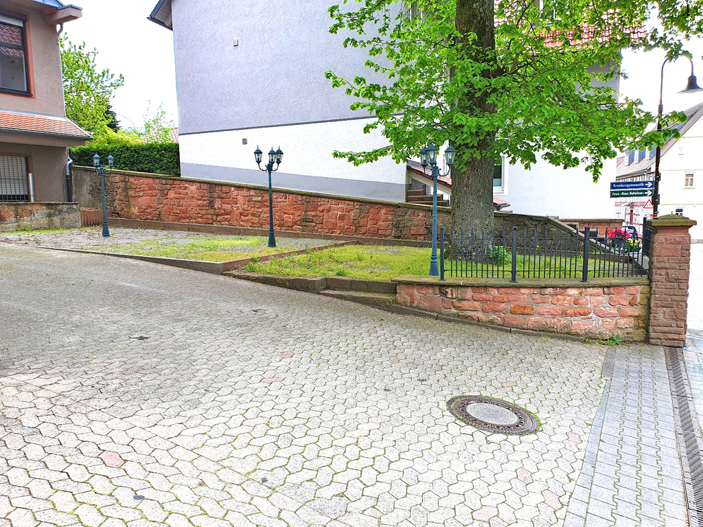 Aicher Cent außen Biergarten.jpg