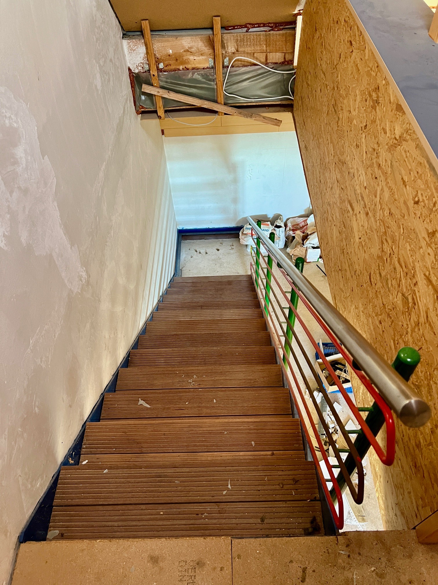 Treppe Spitzboden (teilausgebaut)