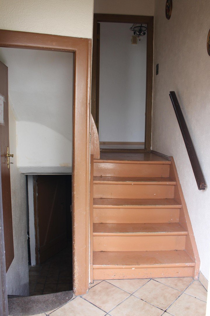 Treppe Eingang-KG/EG
