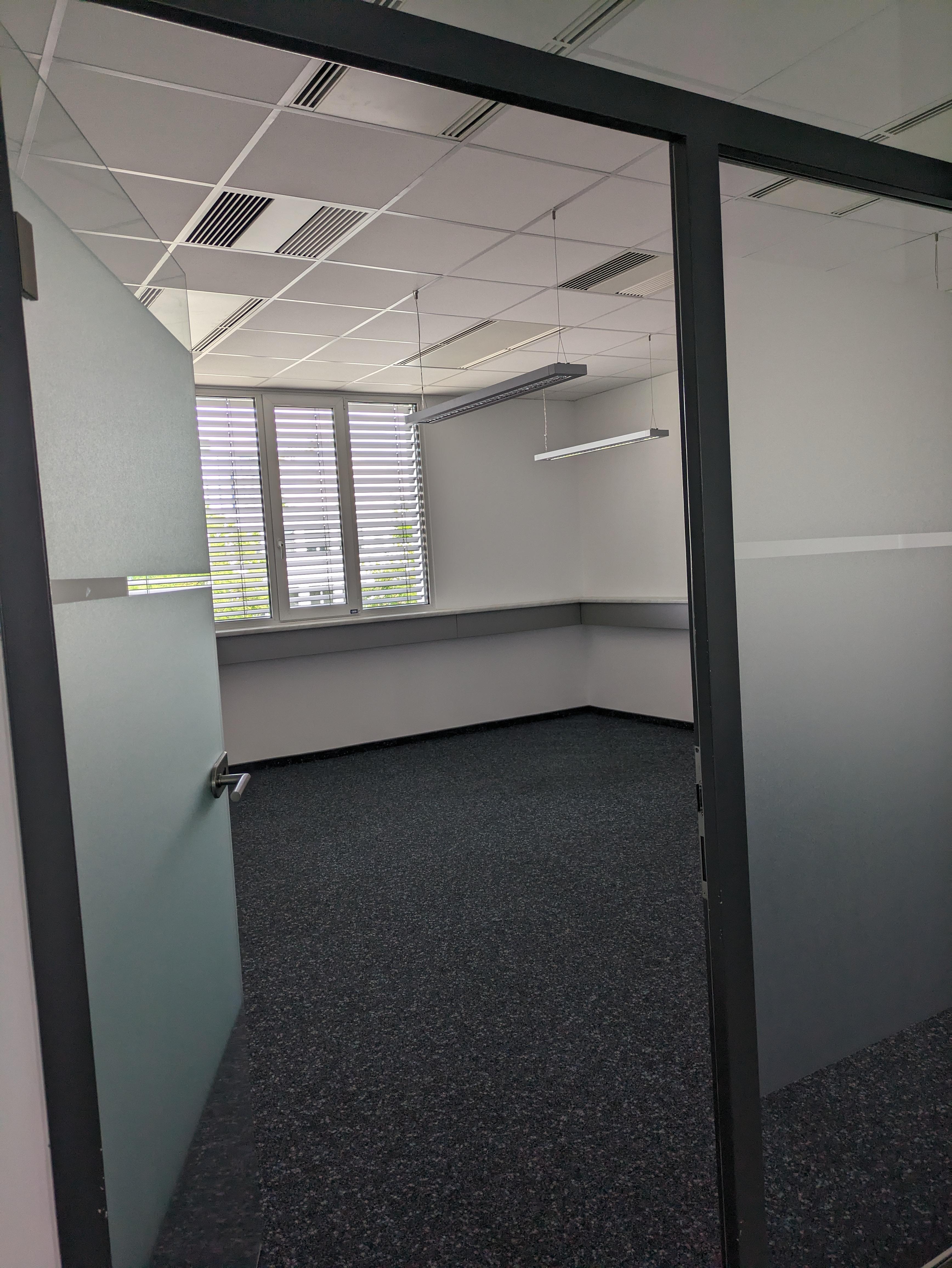 Büro rechts.jpg