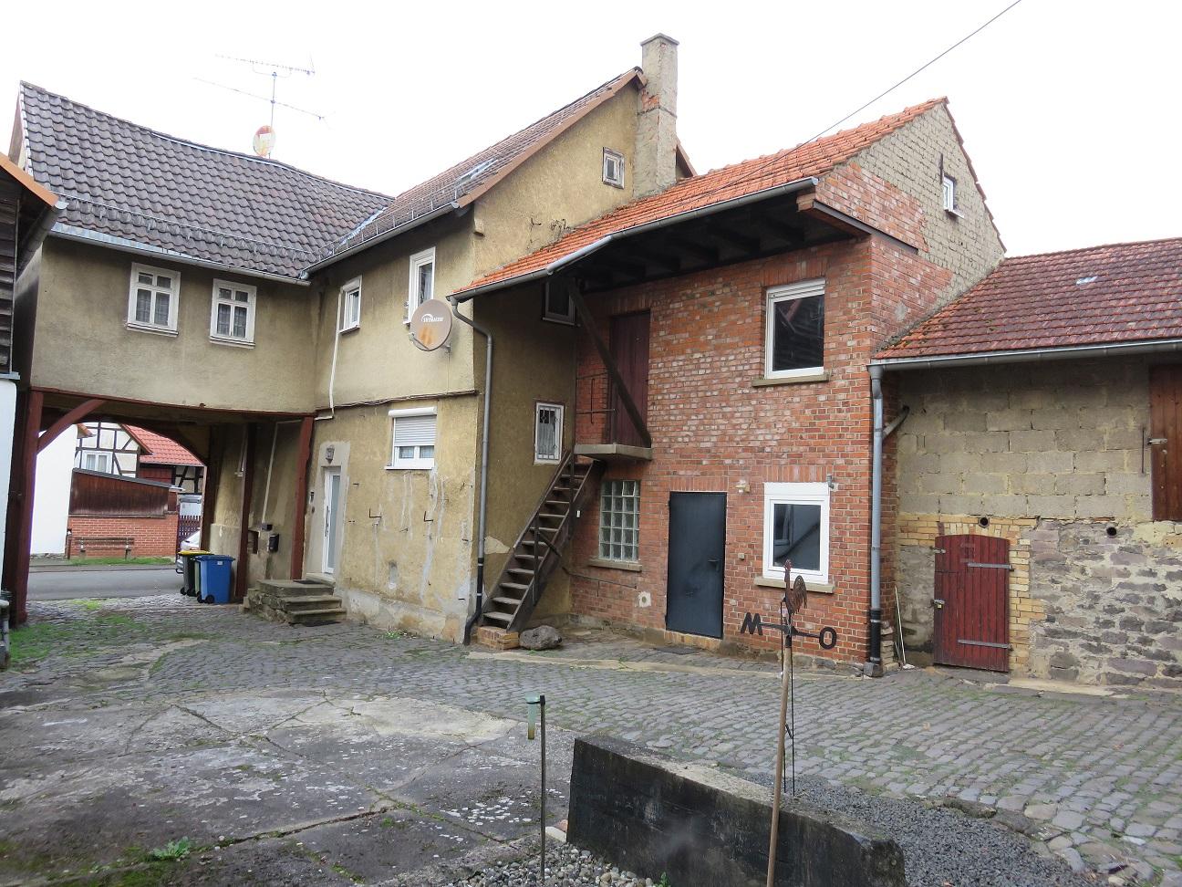 Hof1.JPG