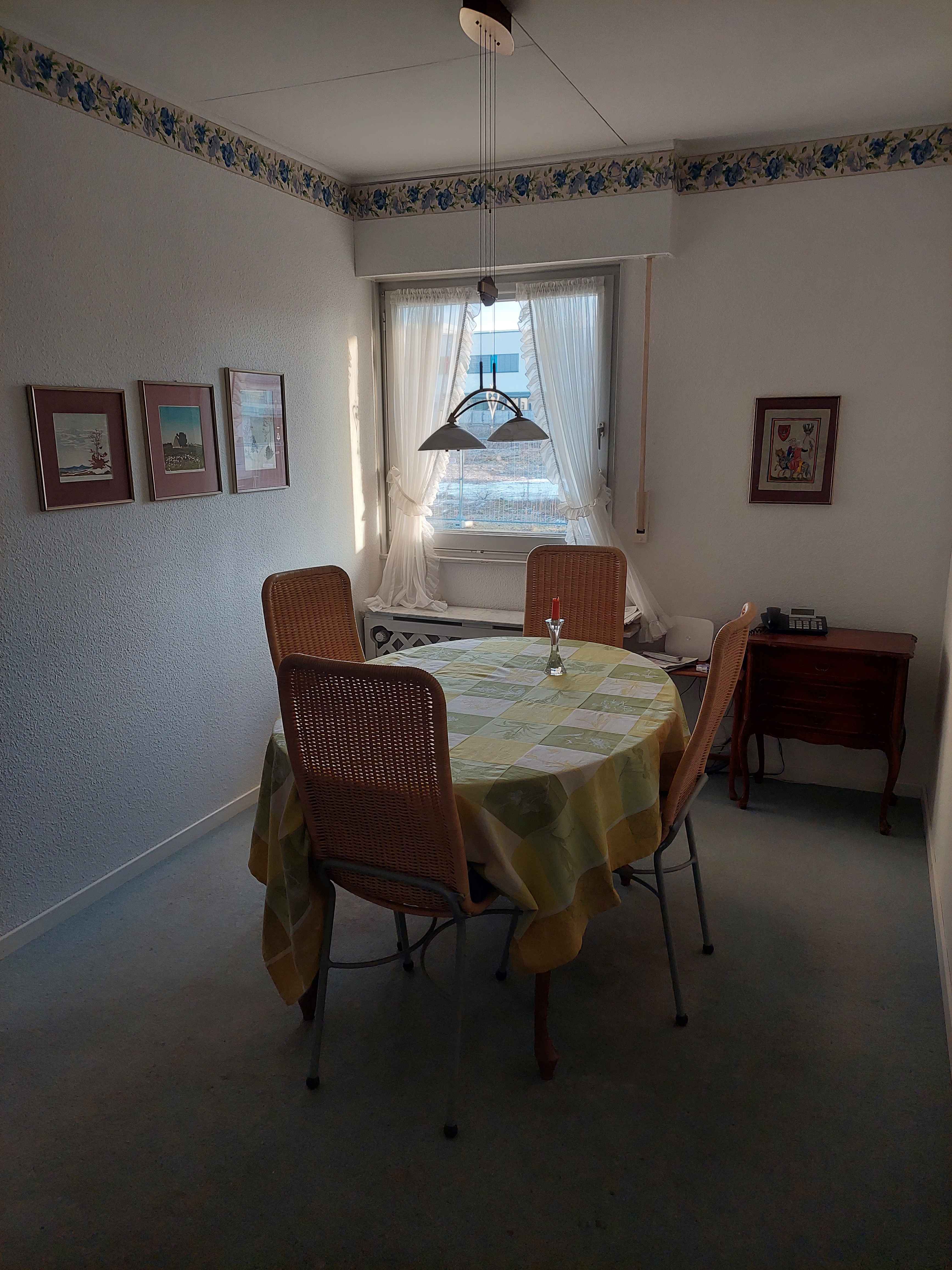 Eßzimmer 1.jpg