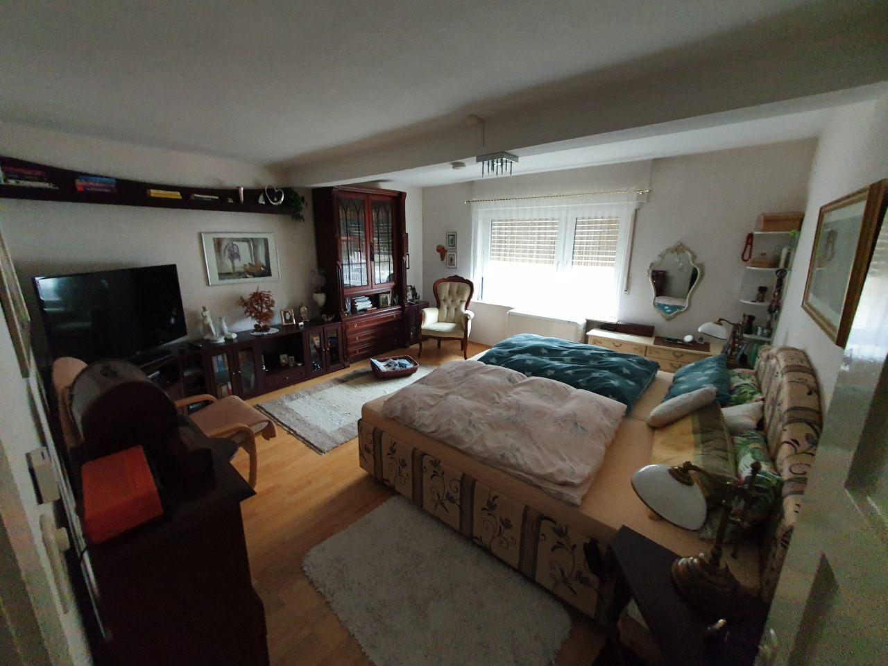 Schlafzimmer.jpg
