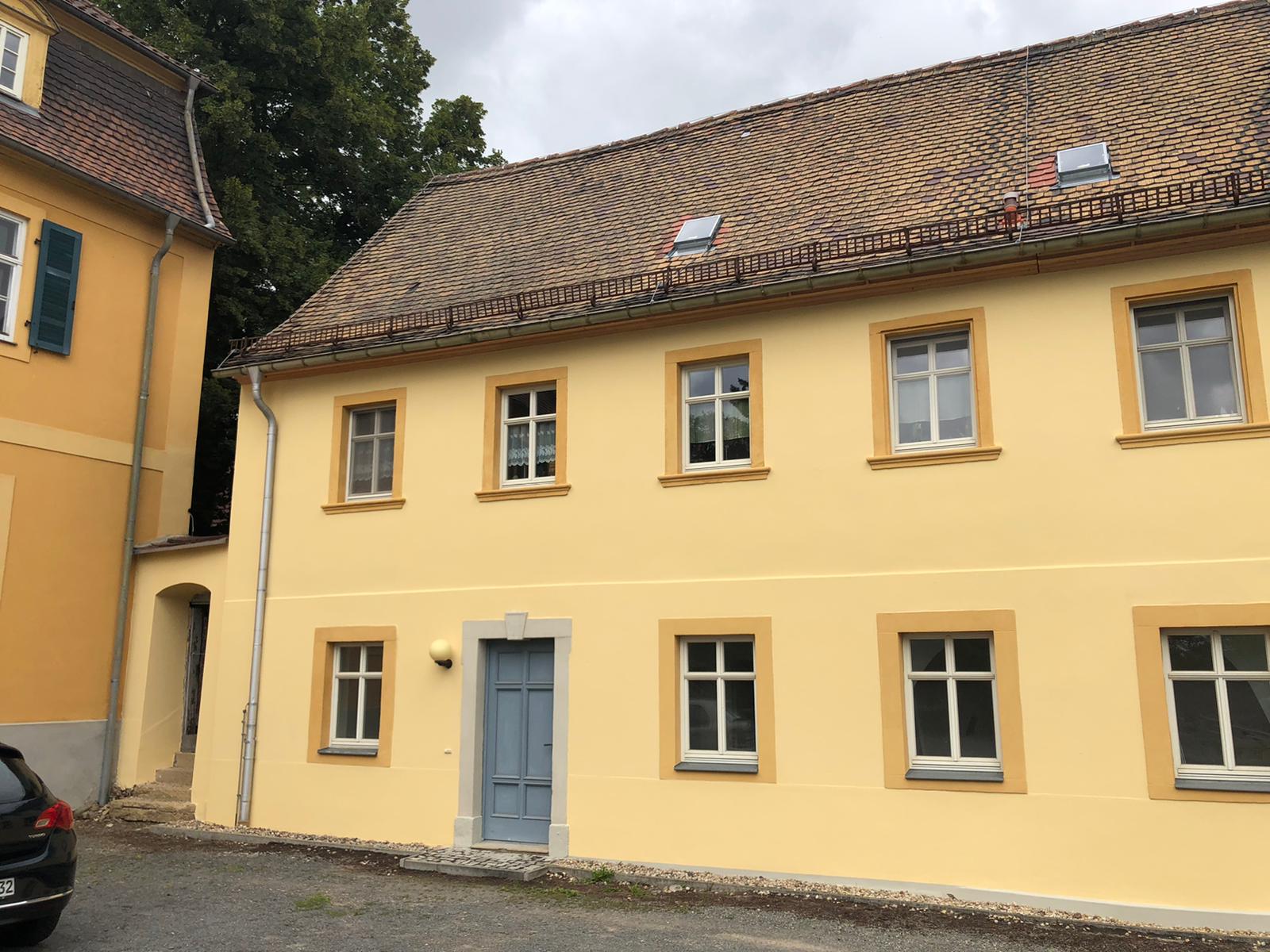 Wohn- und Wirtschaftsgebäude (Wohnungseingang)