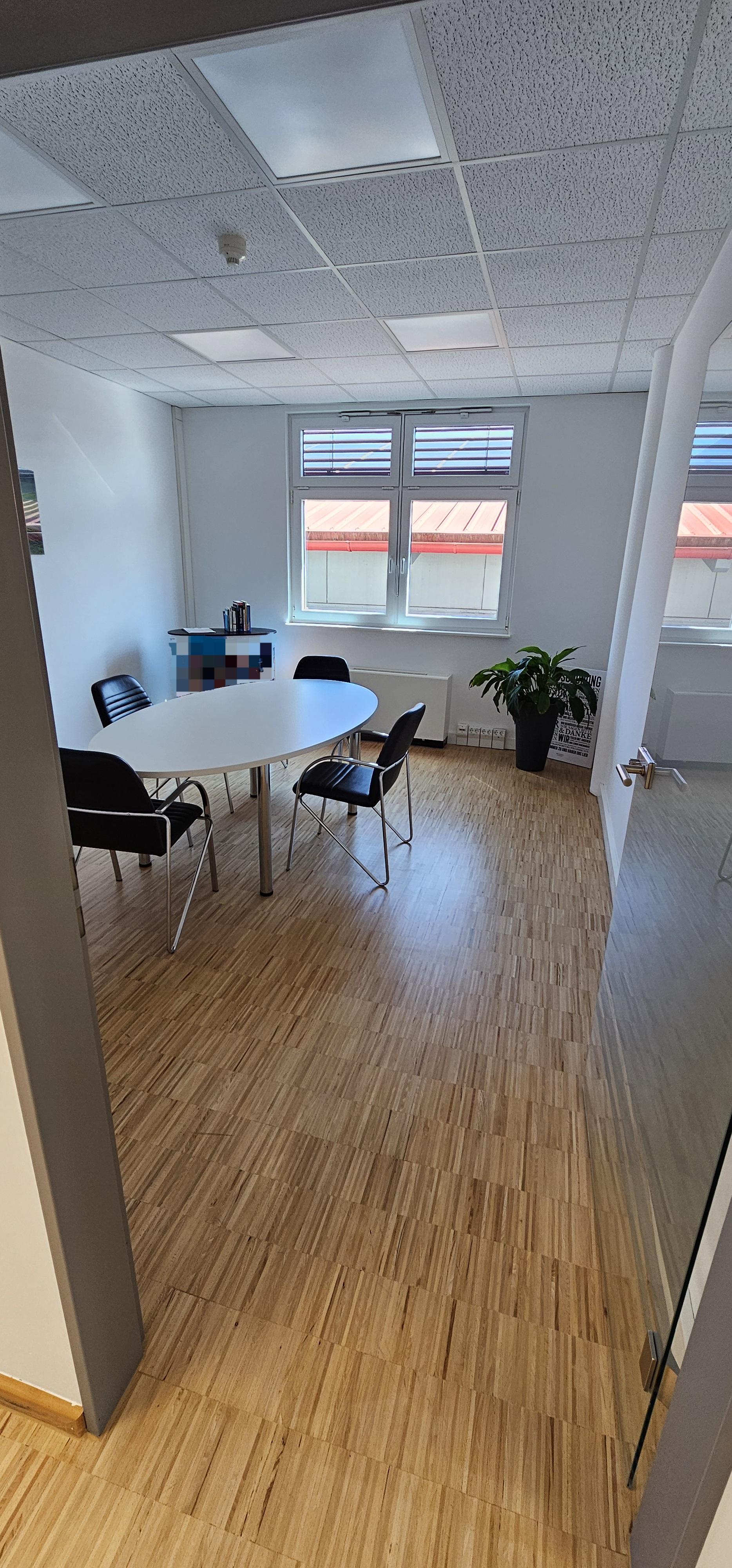 Besprechungsraum 2 1.jpg