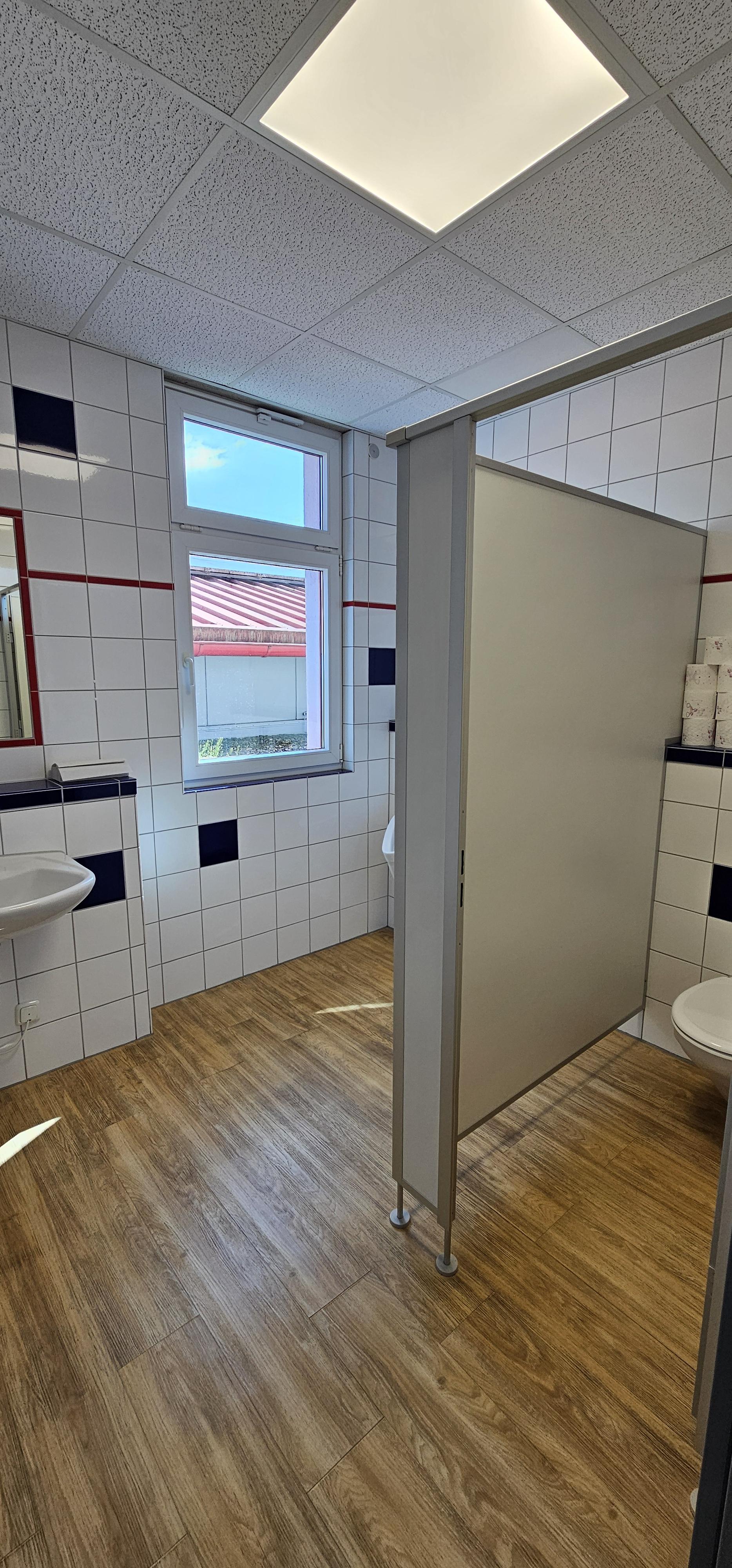 Herren WC.jpg