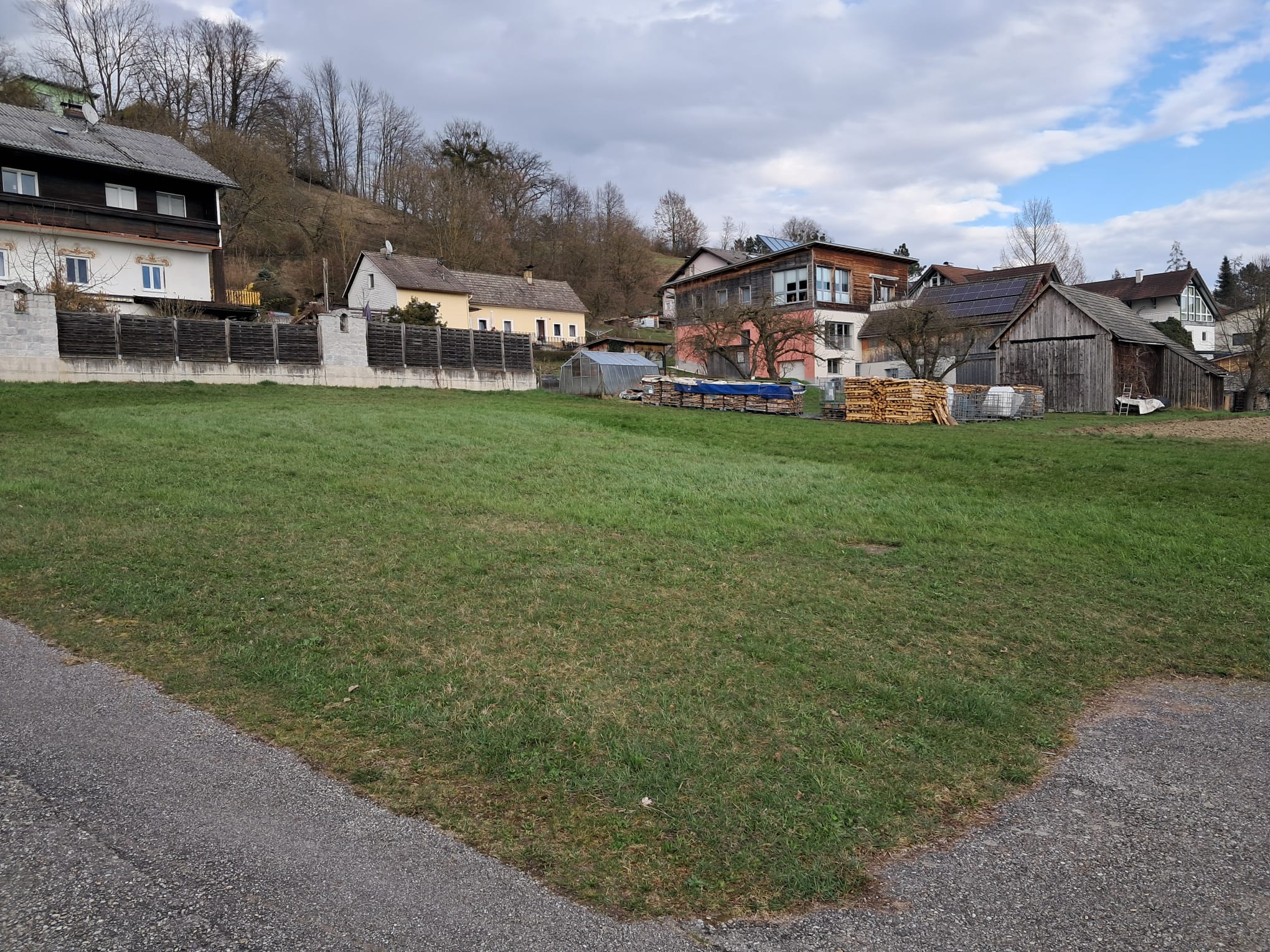 Grundstück Bild 1.jpg