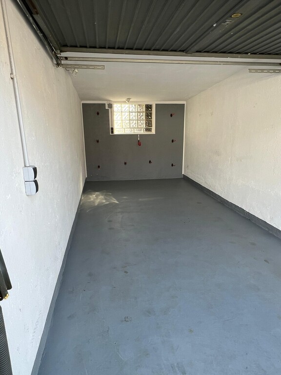 Garage 3.jpg