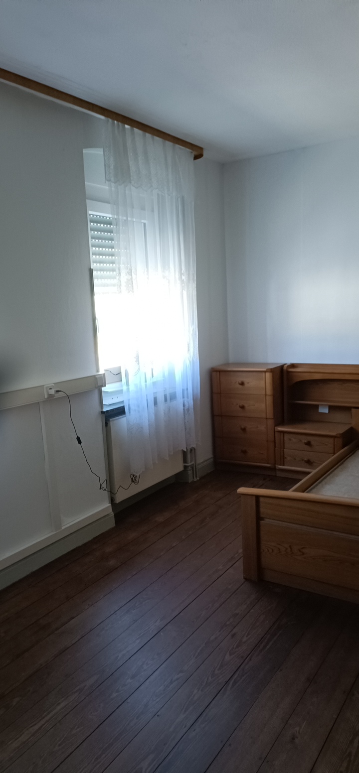 gr. Schlafzimmer Teil2.jpg