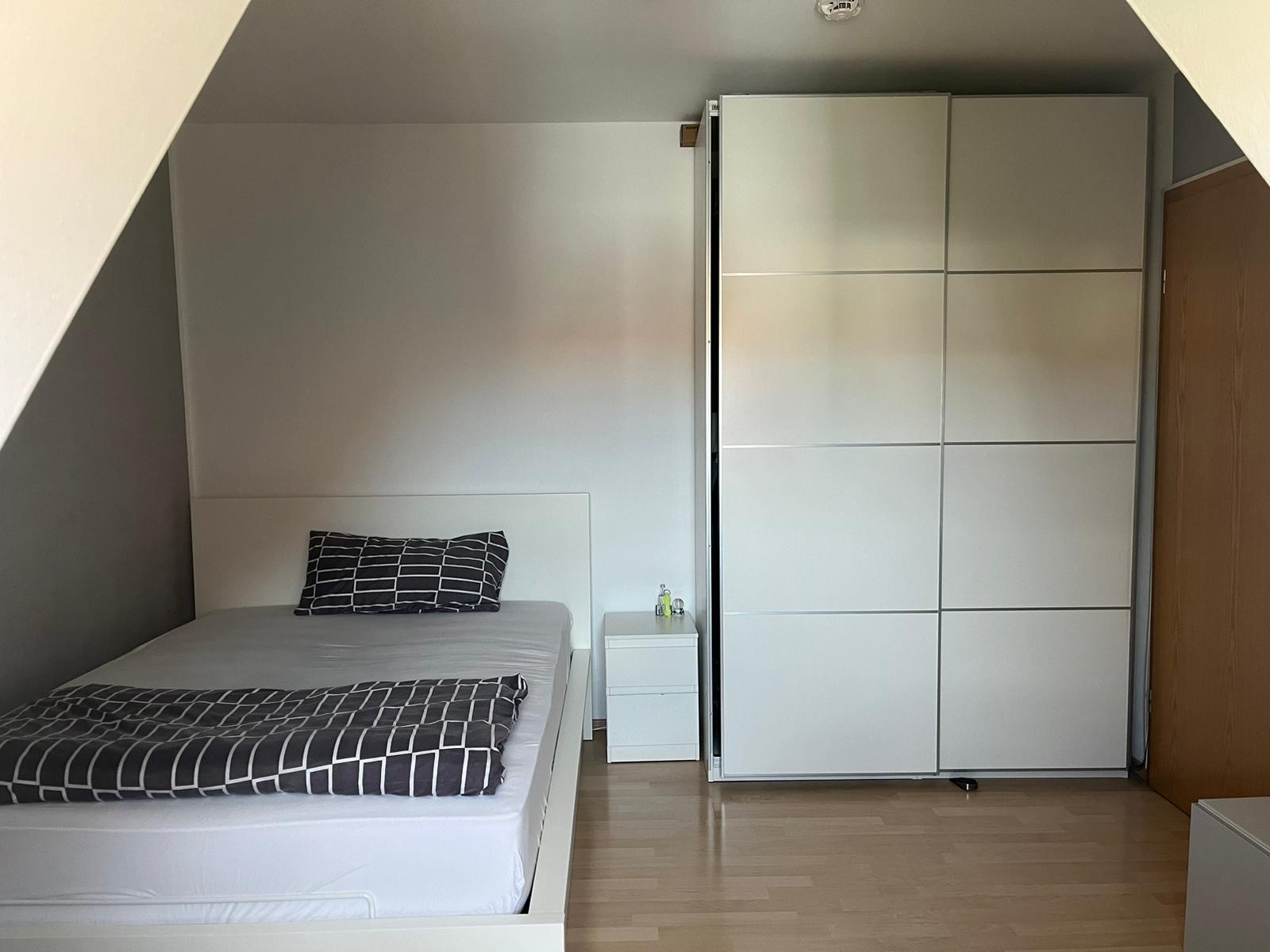 Schlafzimmer Bild 3.JPG