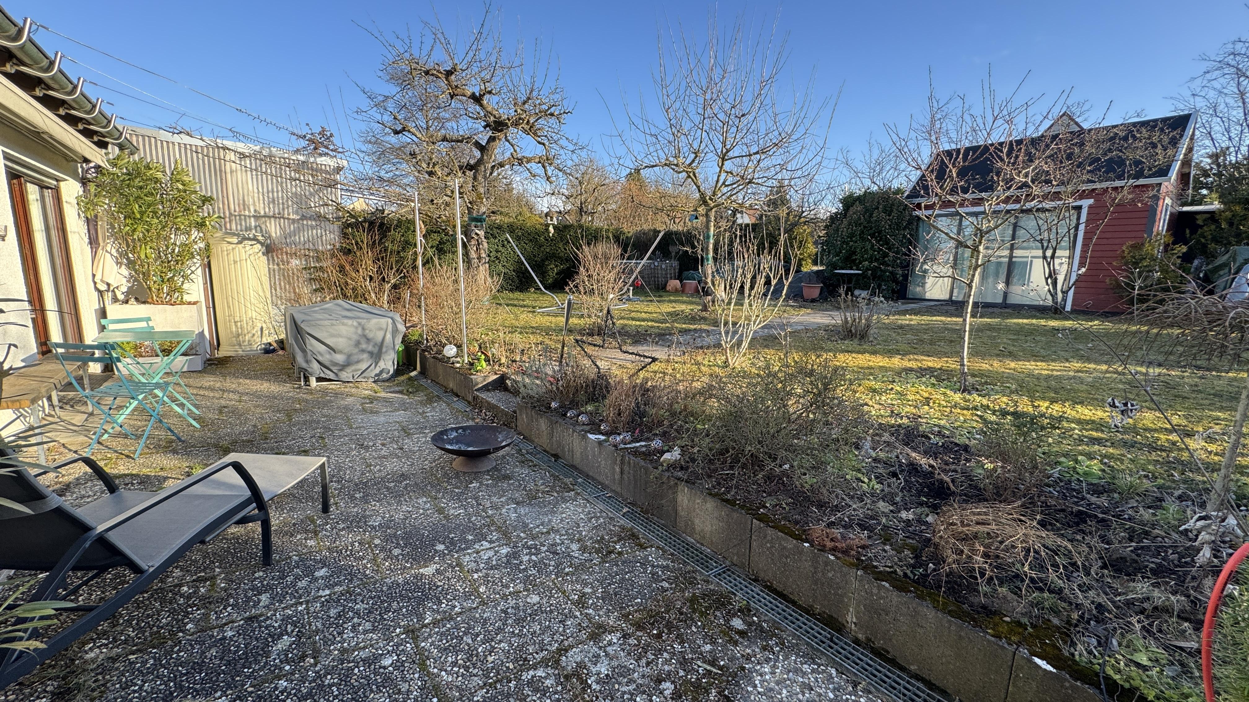 Terasse Garten (3).JPG