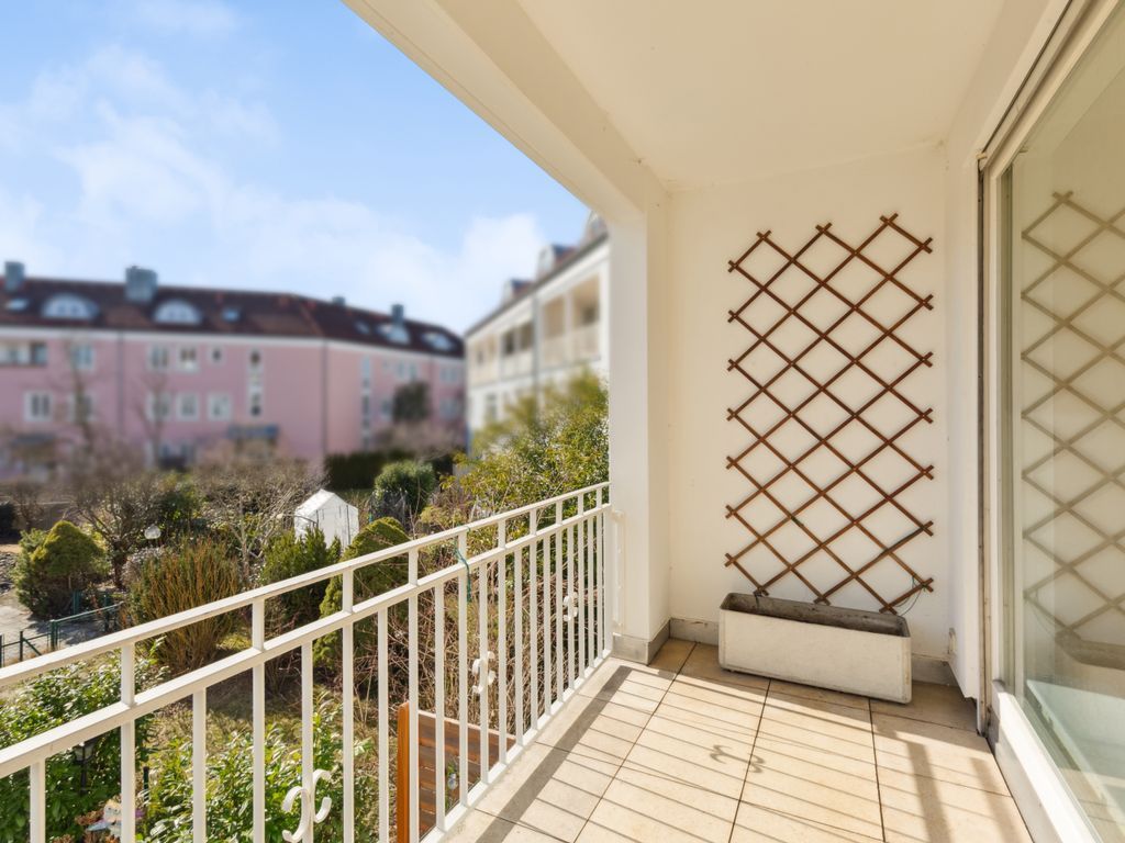 Loggia nach Süden.jpg