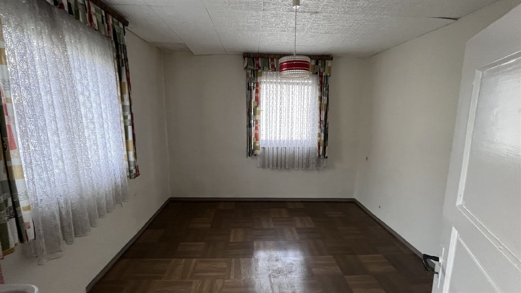 Zimmer OG1.JPG