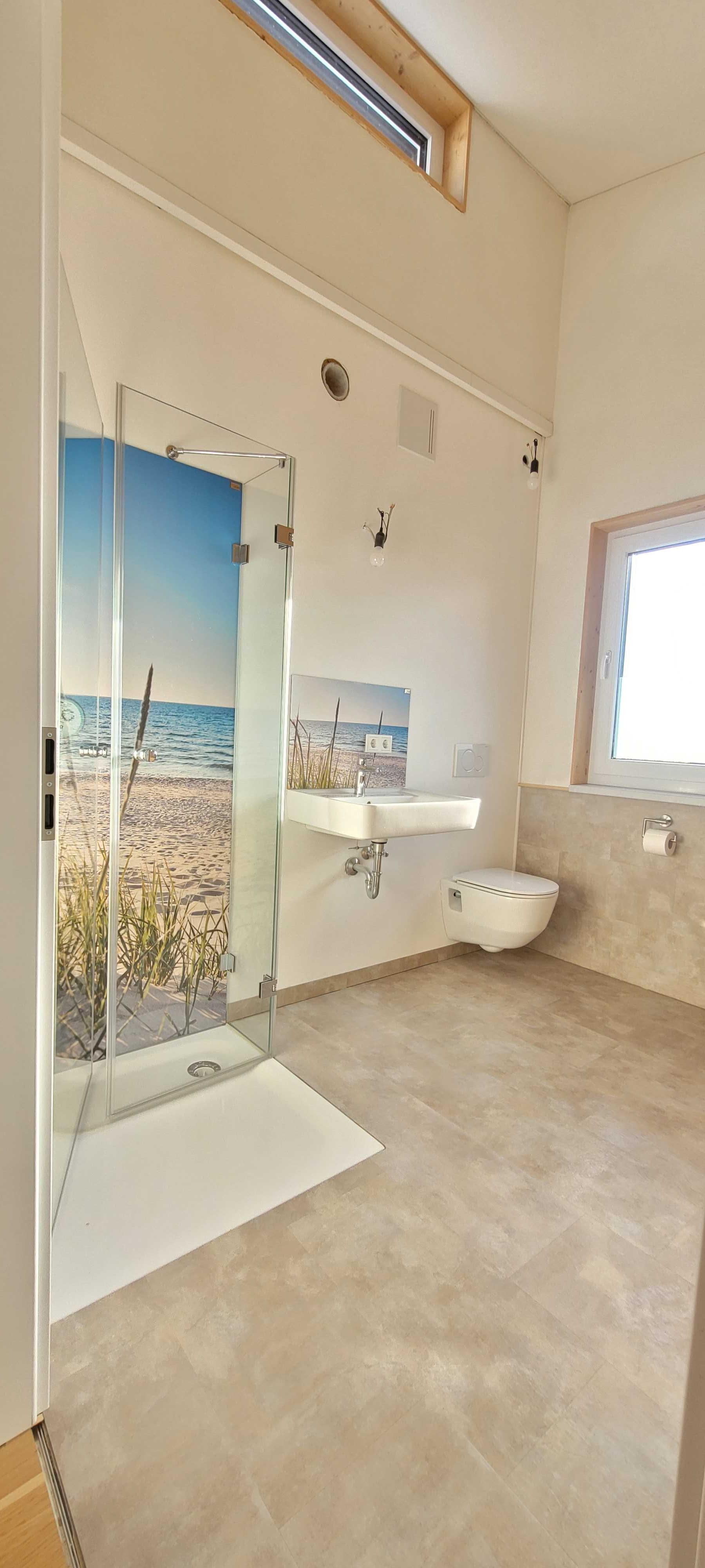 5 Duschbad (Stellplatz WaMa, Trockner)