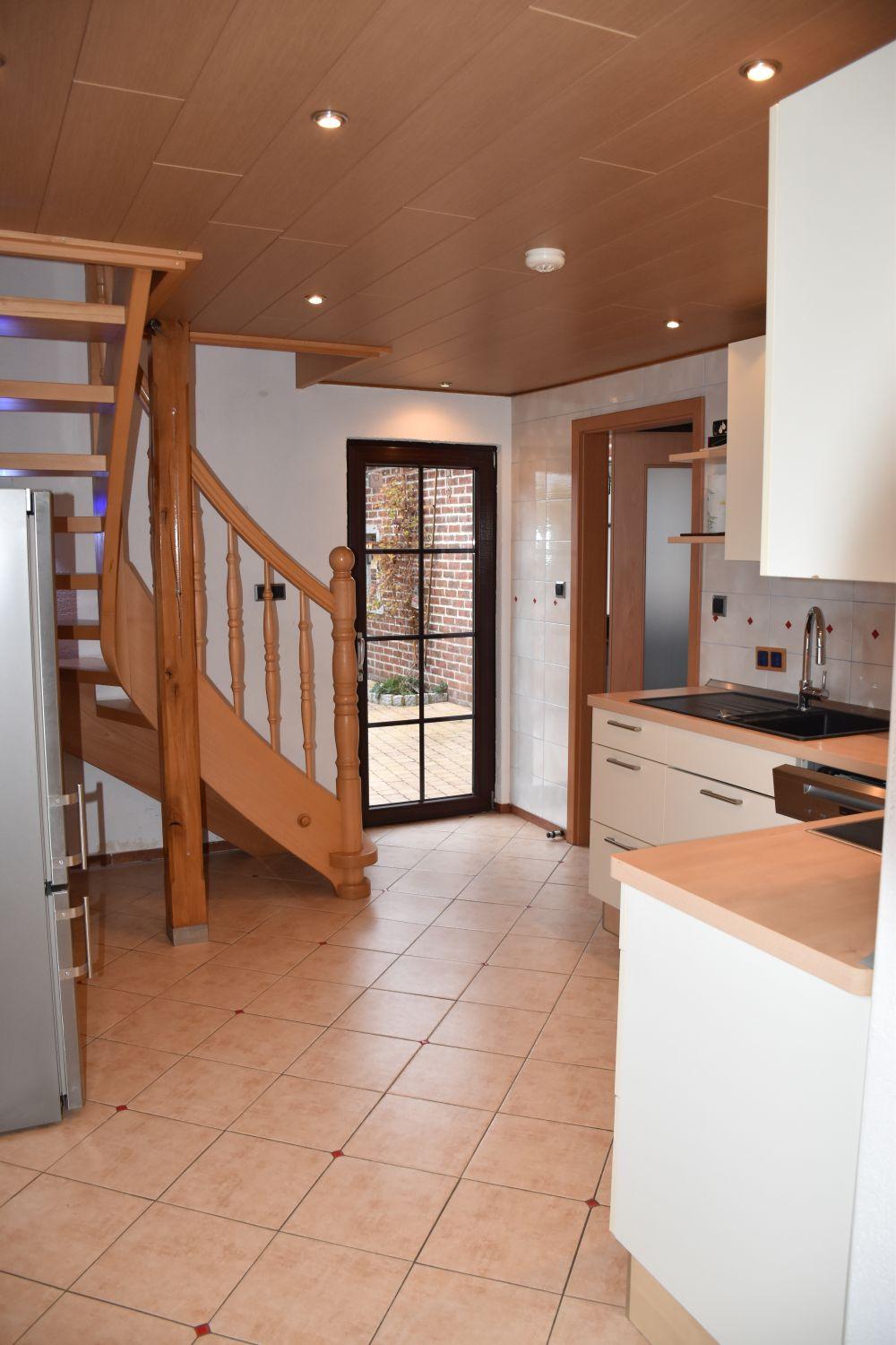 Küche Ansicht 2.jpg