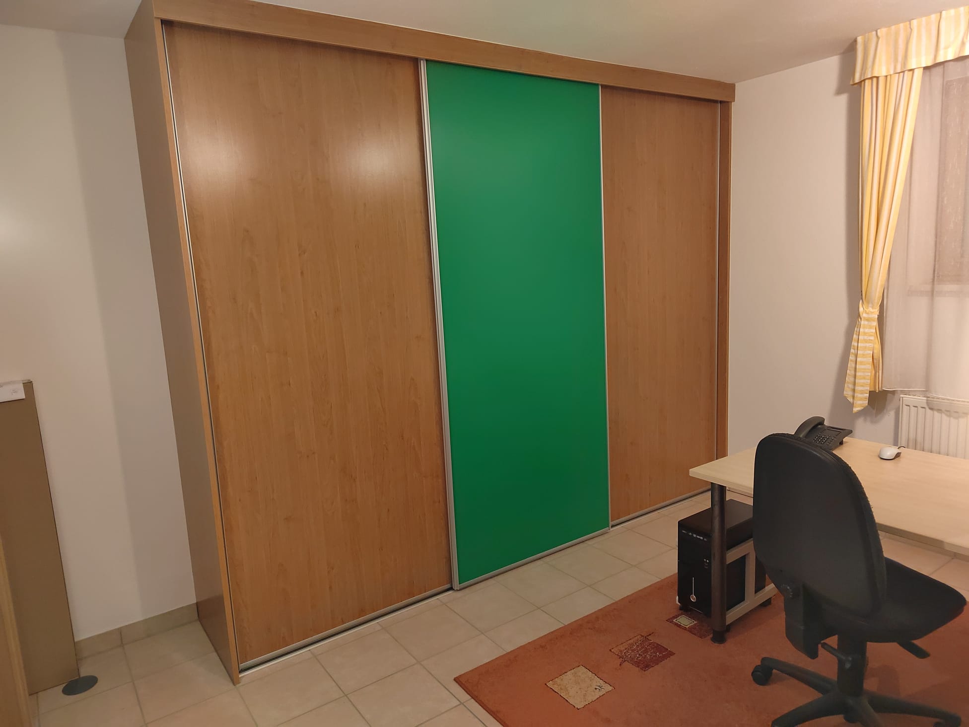 Großer Büroschrank.jpg