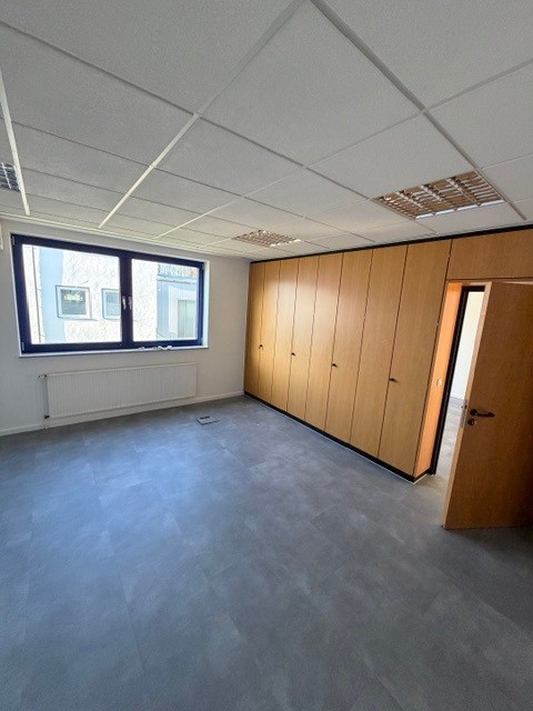 Büro 9.jpg