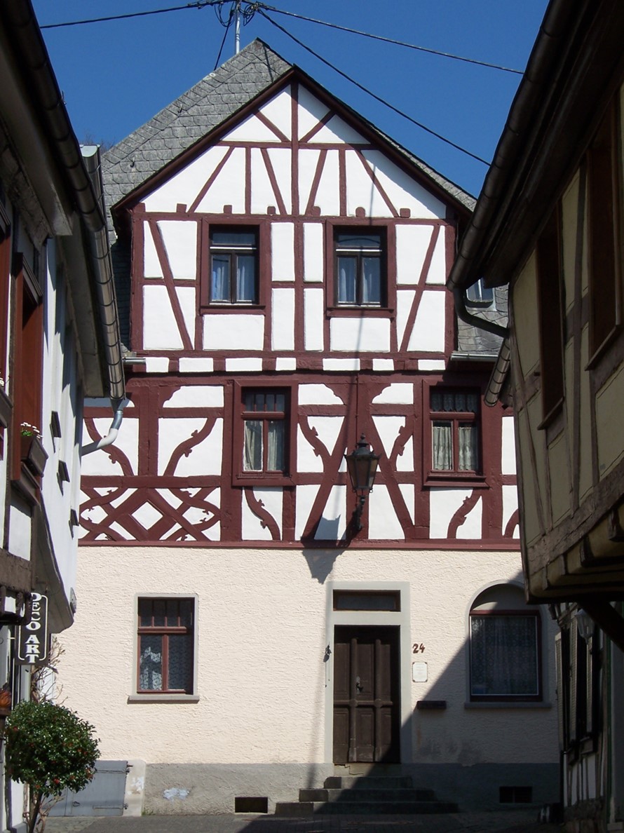 Haus Vier2.jpg