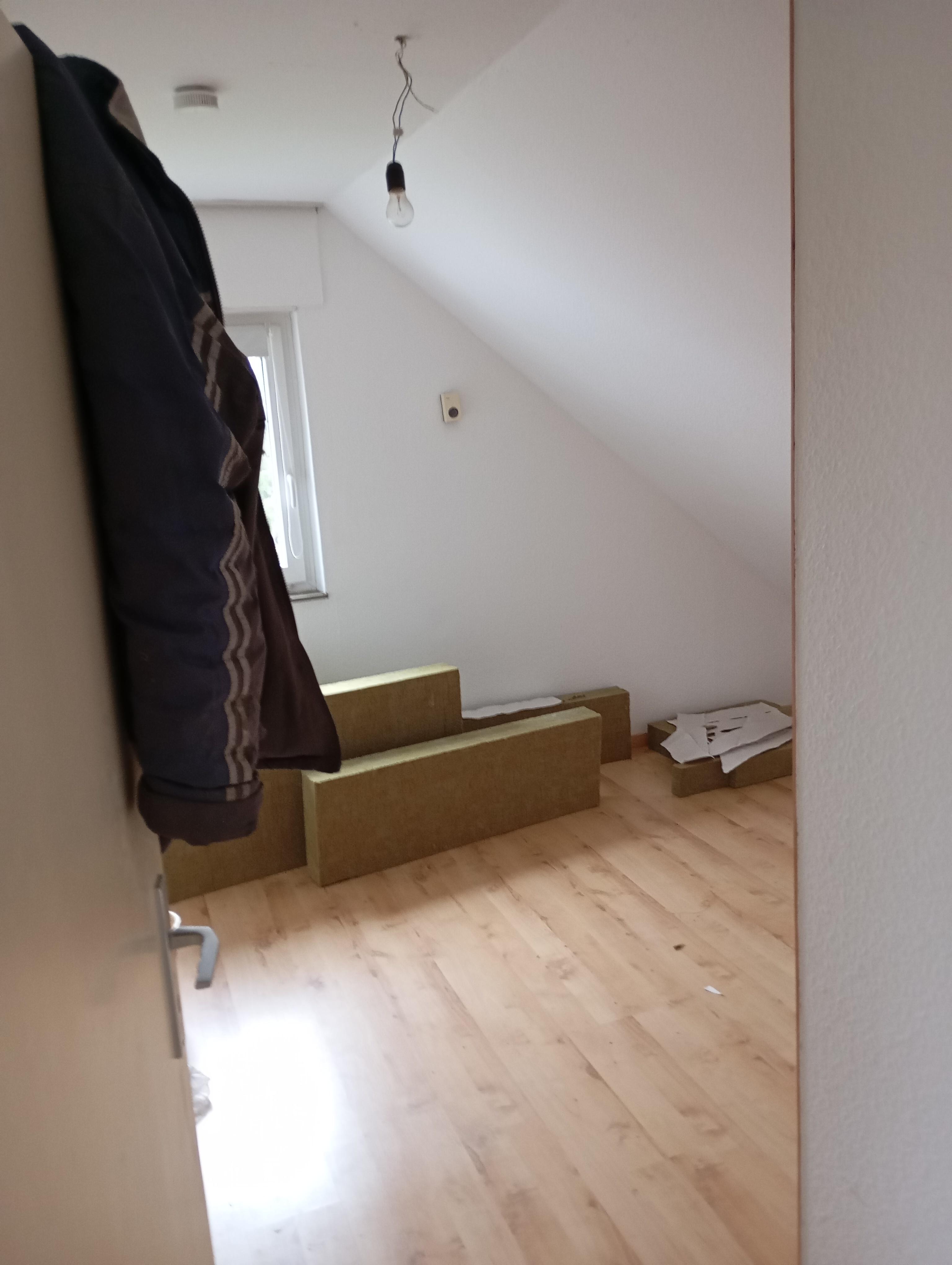 DossenheimNOZimmer.jpg