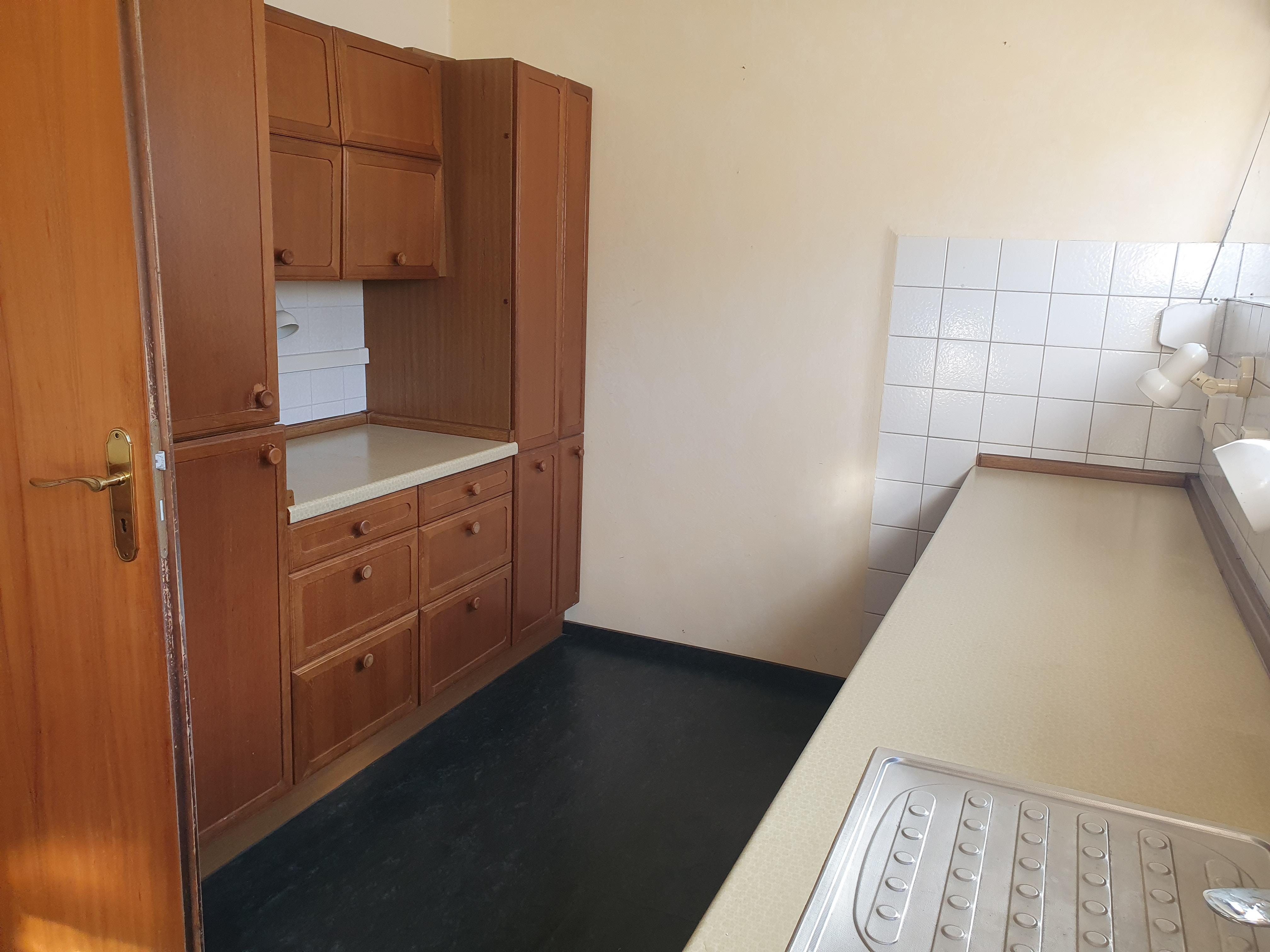 Küche Wohnung EG a.jpg