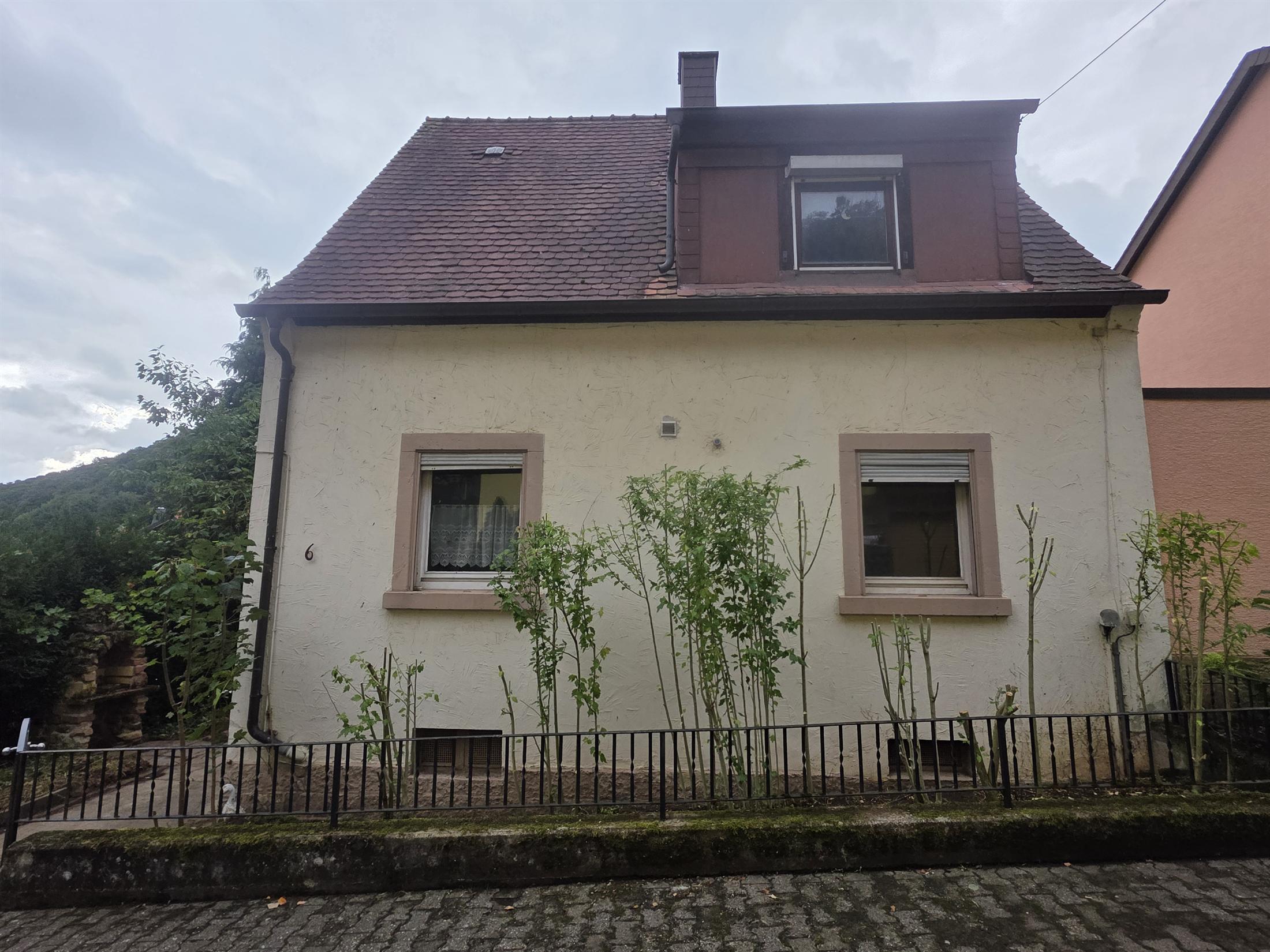 Einfamilienhaus mit Grenzbebauung