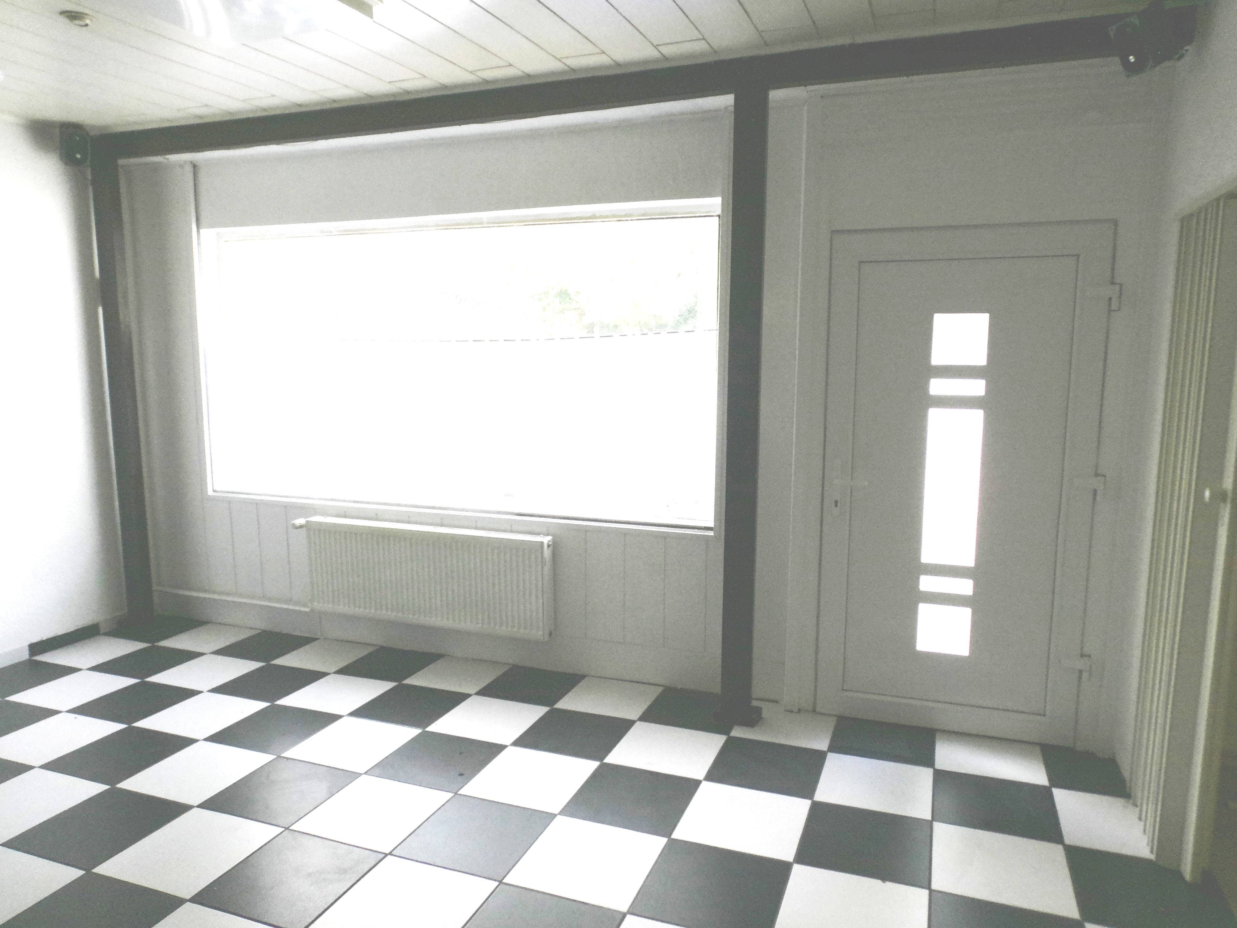 Ausstellungsraum 1.JPG