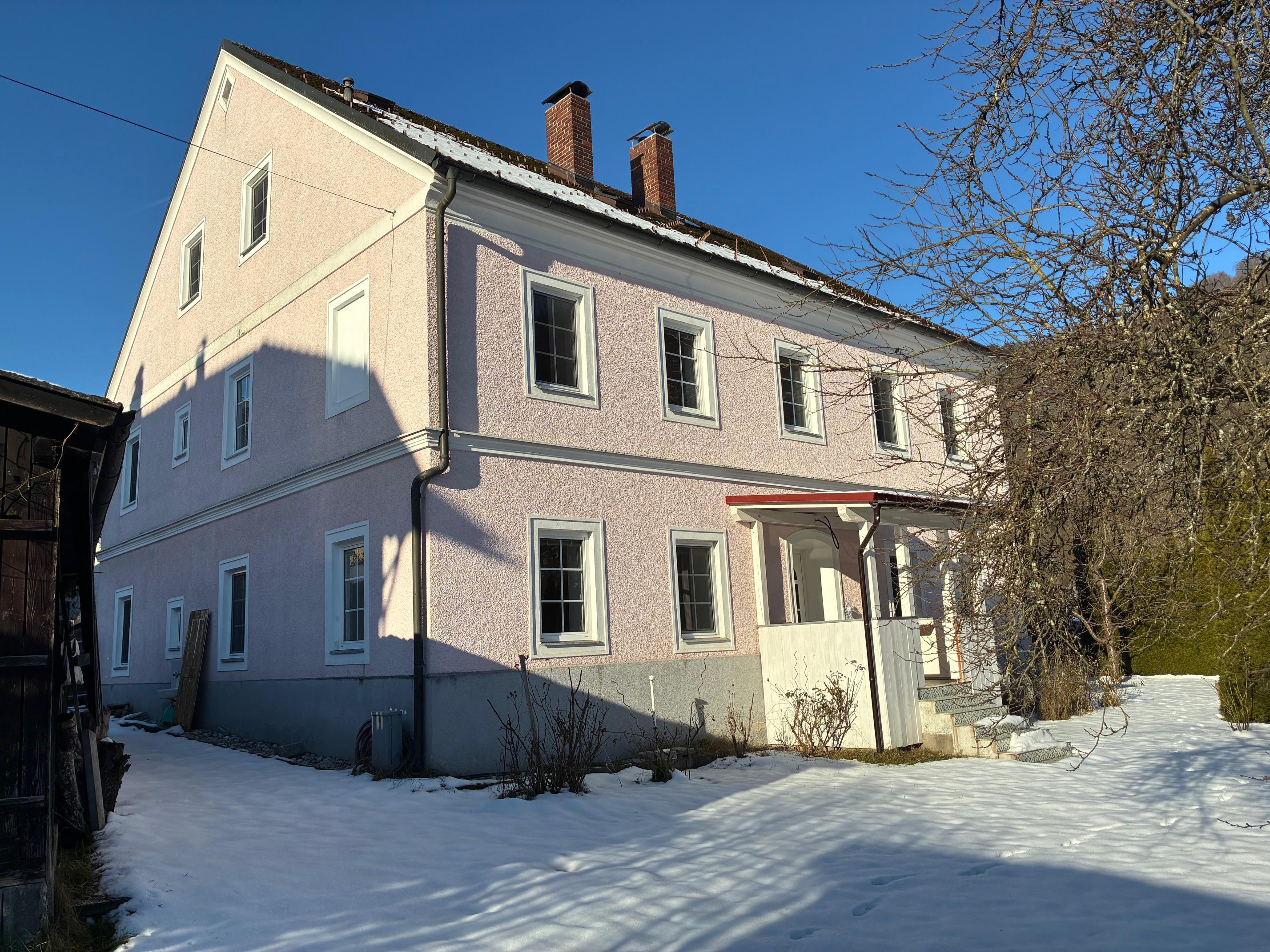 Haus Außen 2.jpeg