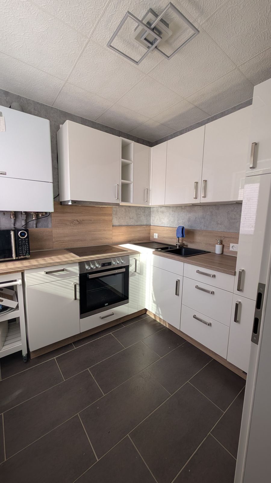 Wohnung Kueche.jpg