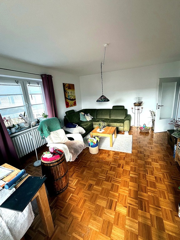 Beispiel Wohnzimmer saniert