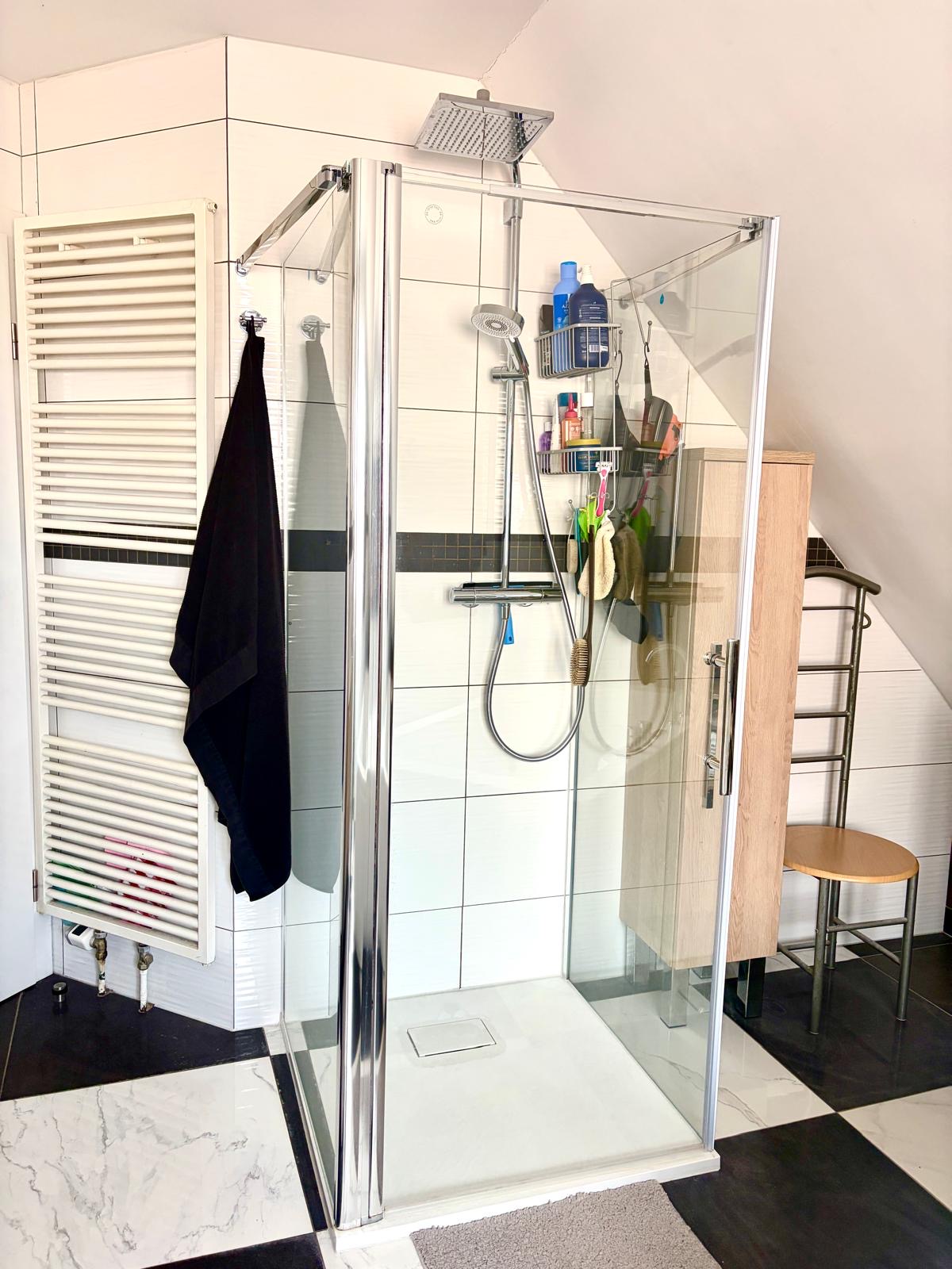 Dusche.JPG