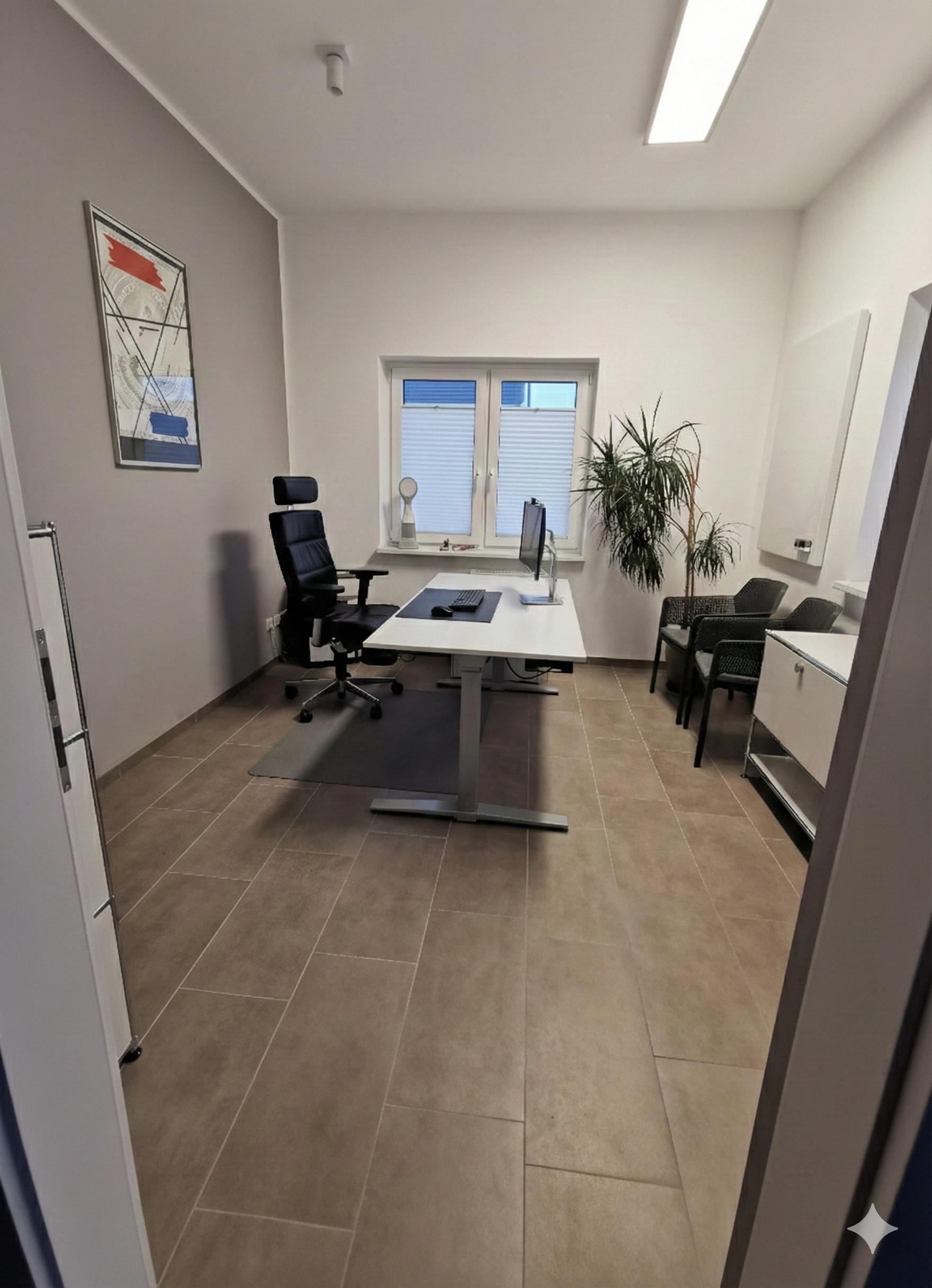 Arbeitszimmer 2.jpg