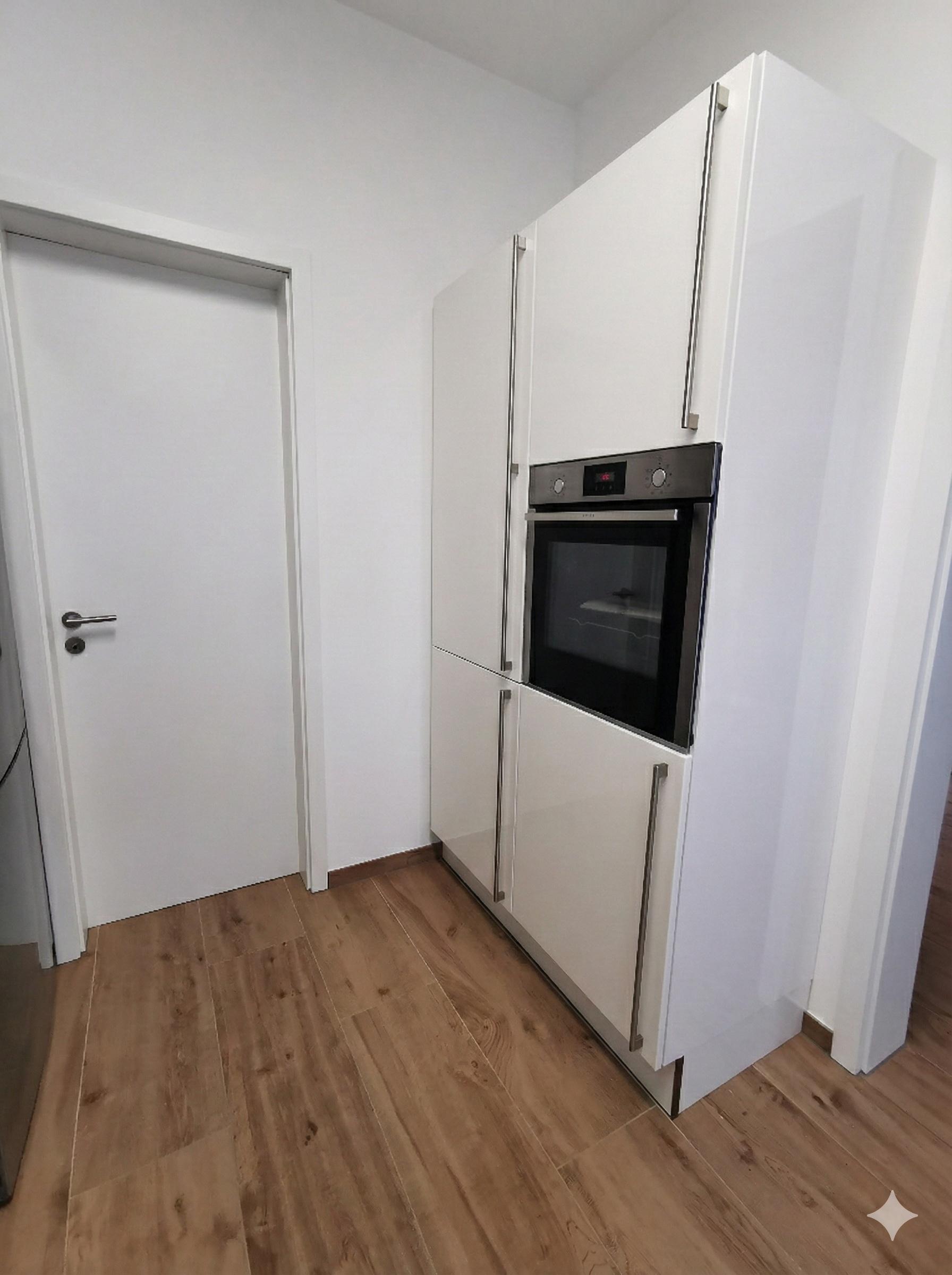 Küche 3.jpg