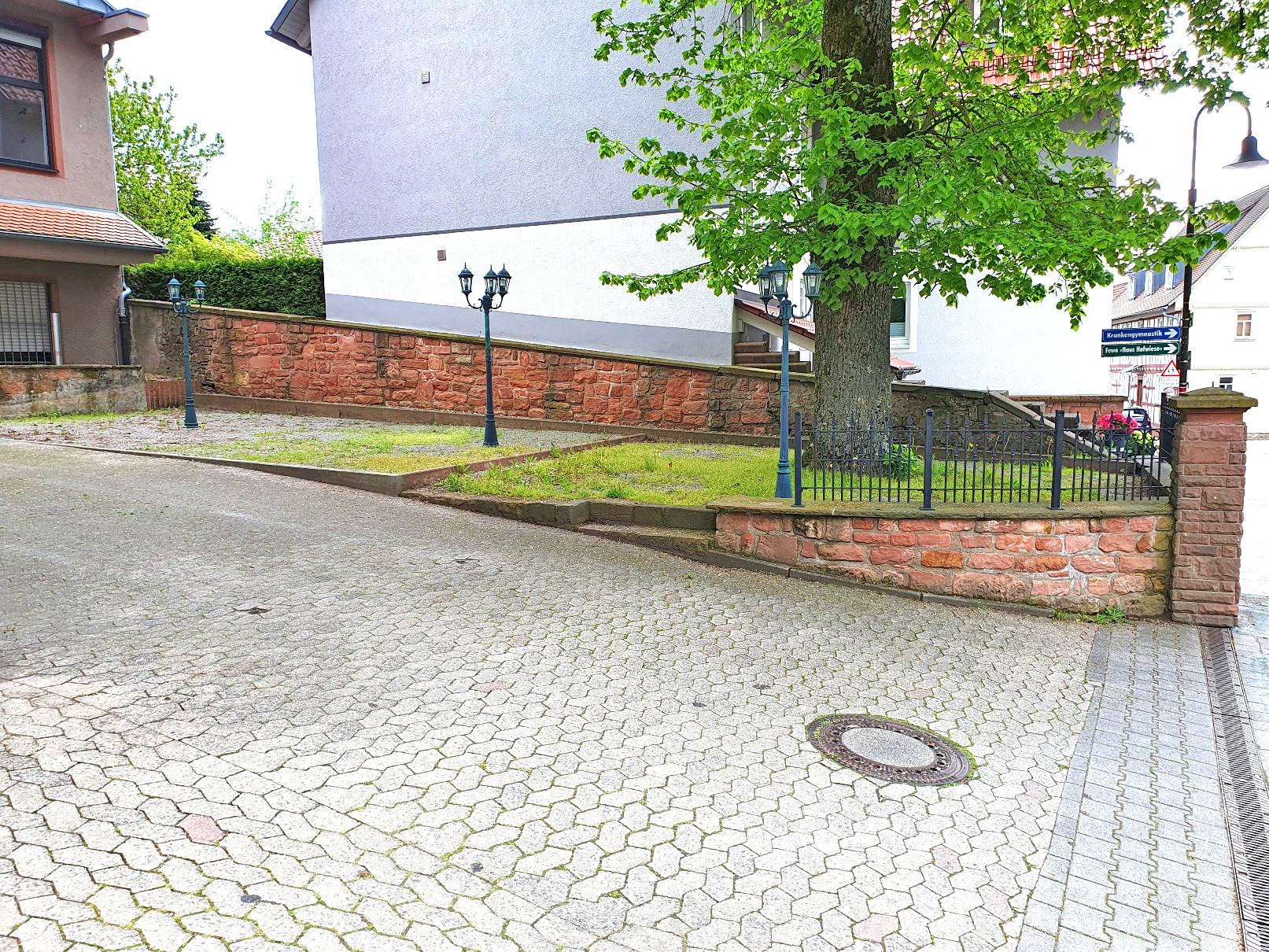 Aicher Cent außen Biergarten.jpg