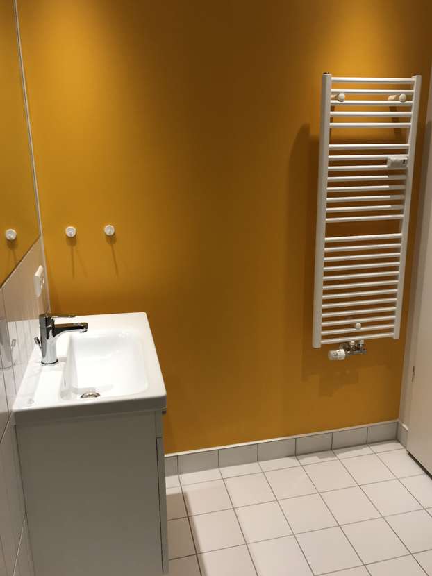 Bad mit Handtuchwärmer.