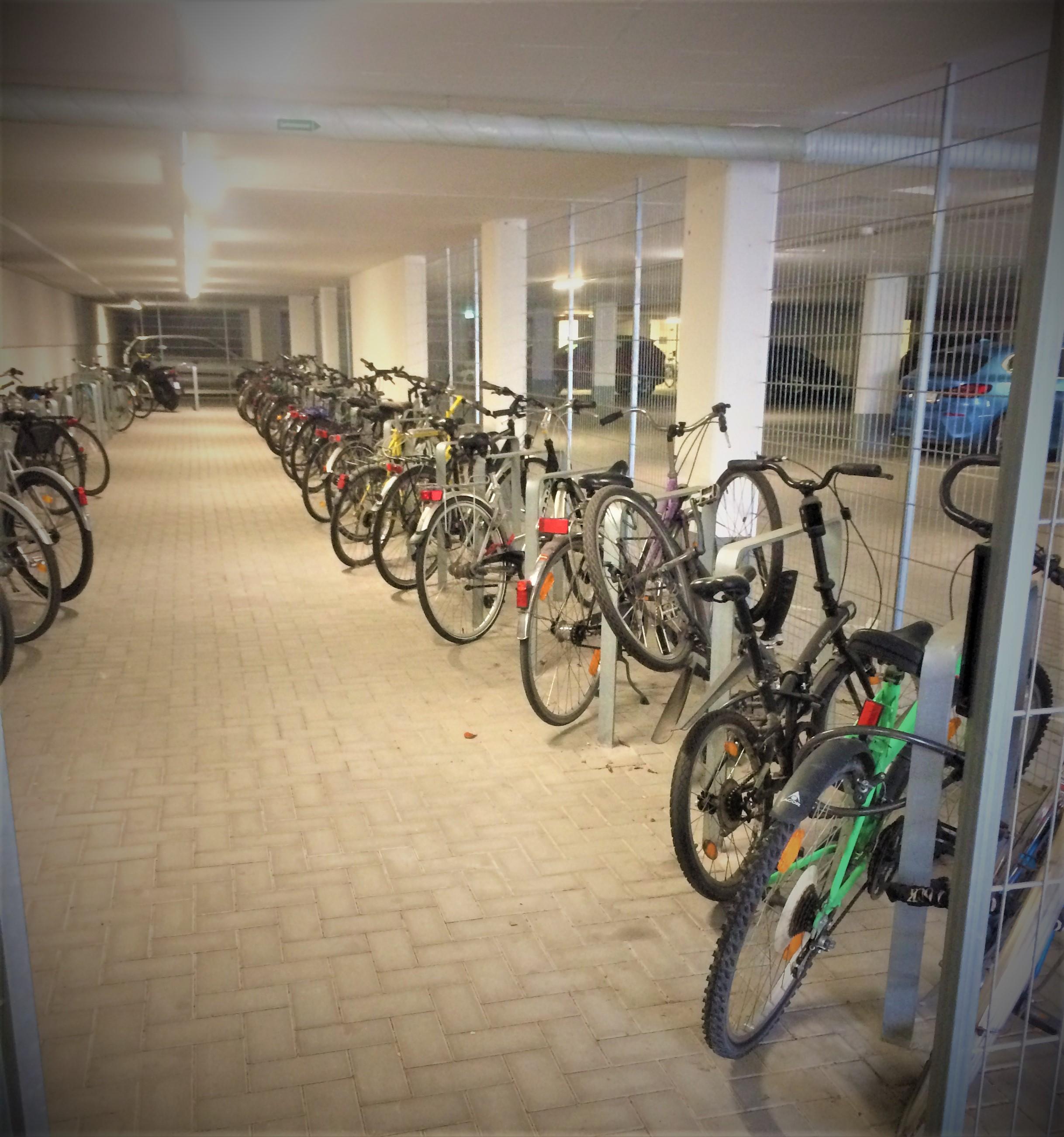 gesicherter Fahrradkeller Tiefgarage