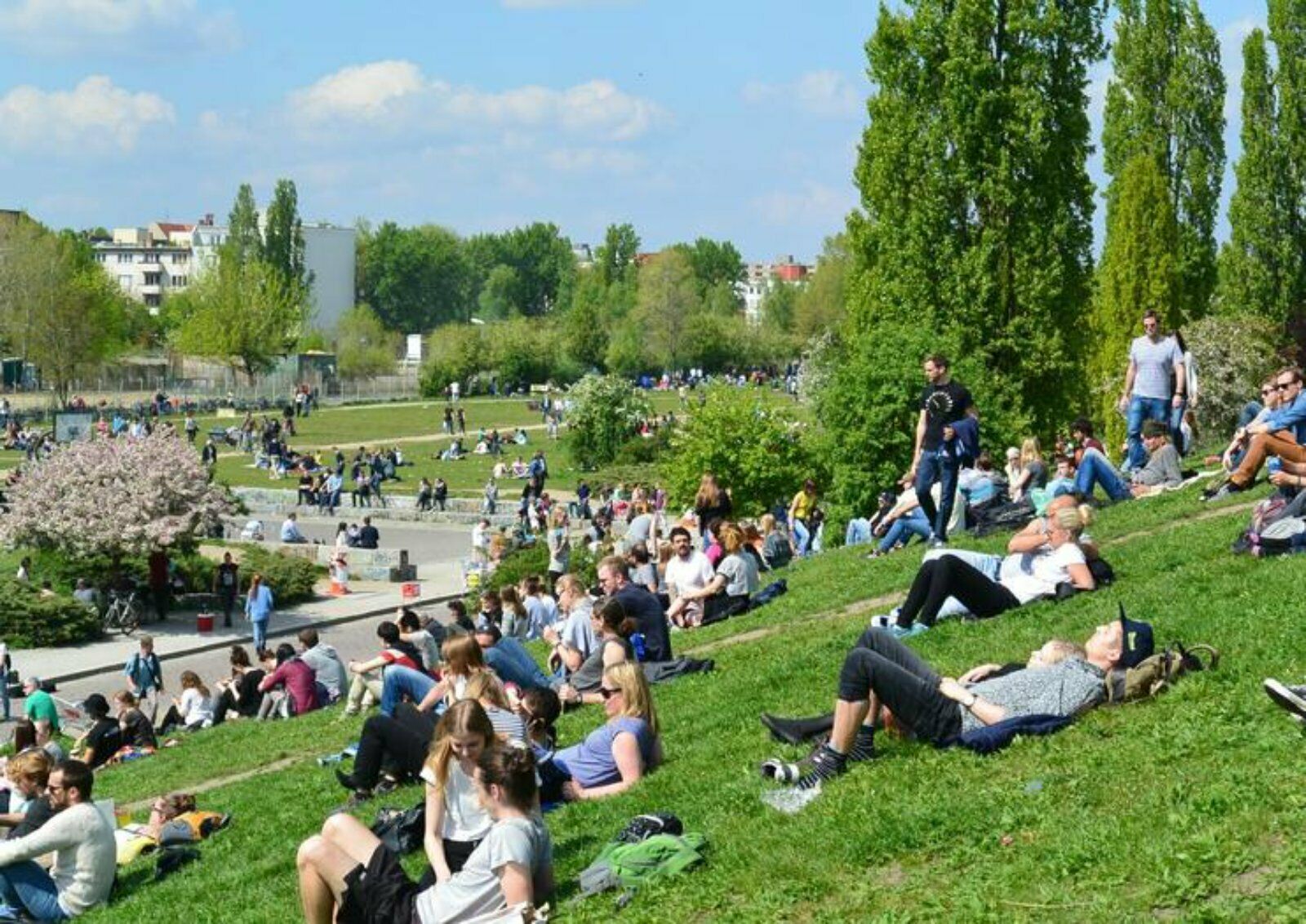 Freizeittreff im benachbarten Mauerpark