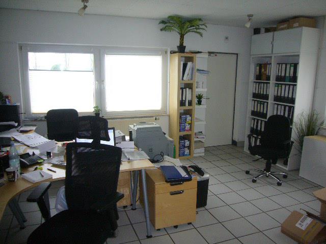 Büro 2.jpg