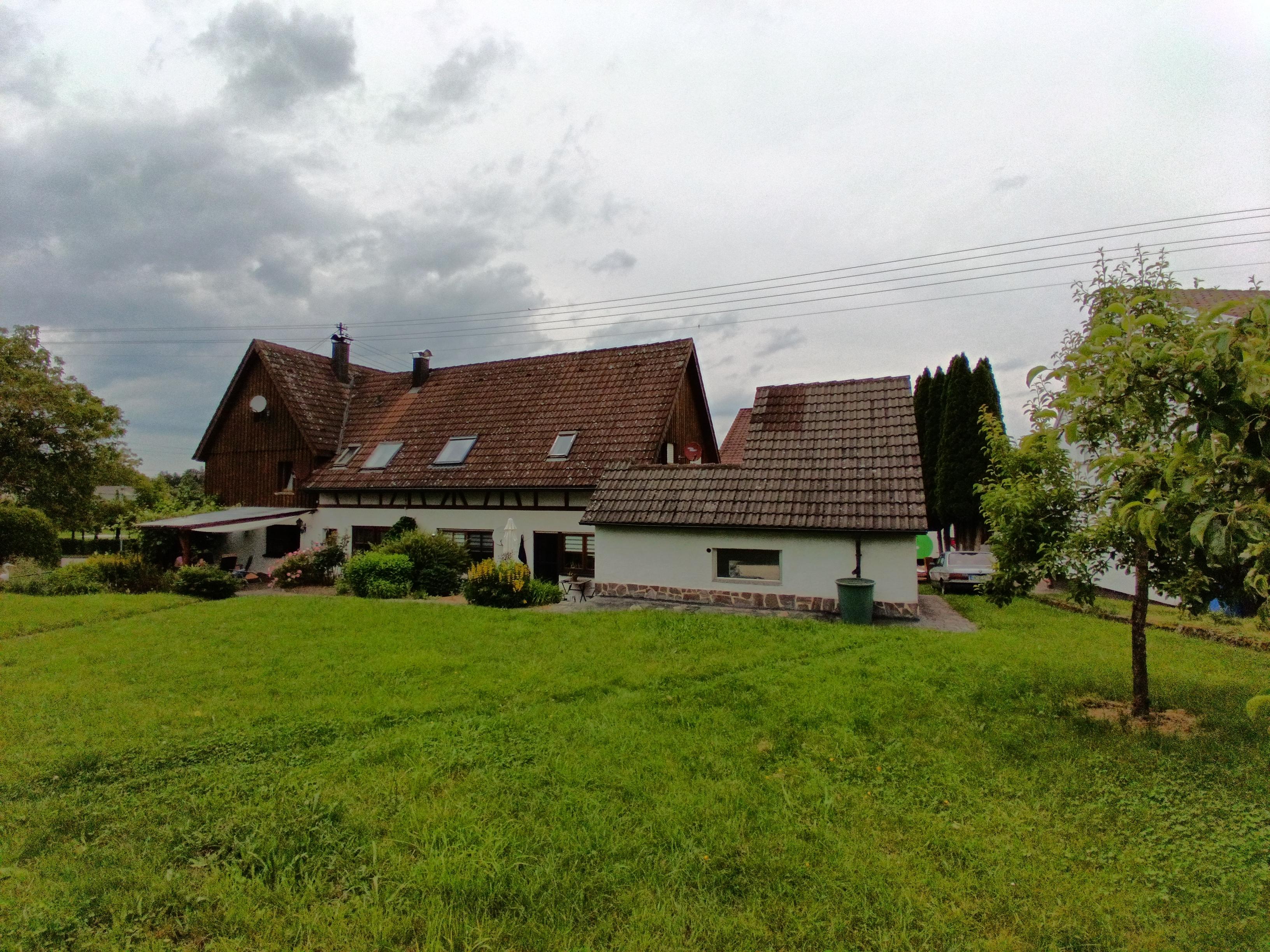 01a - Haus - Gesamtansicht - Süd - hinten -.jpg