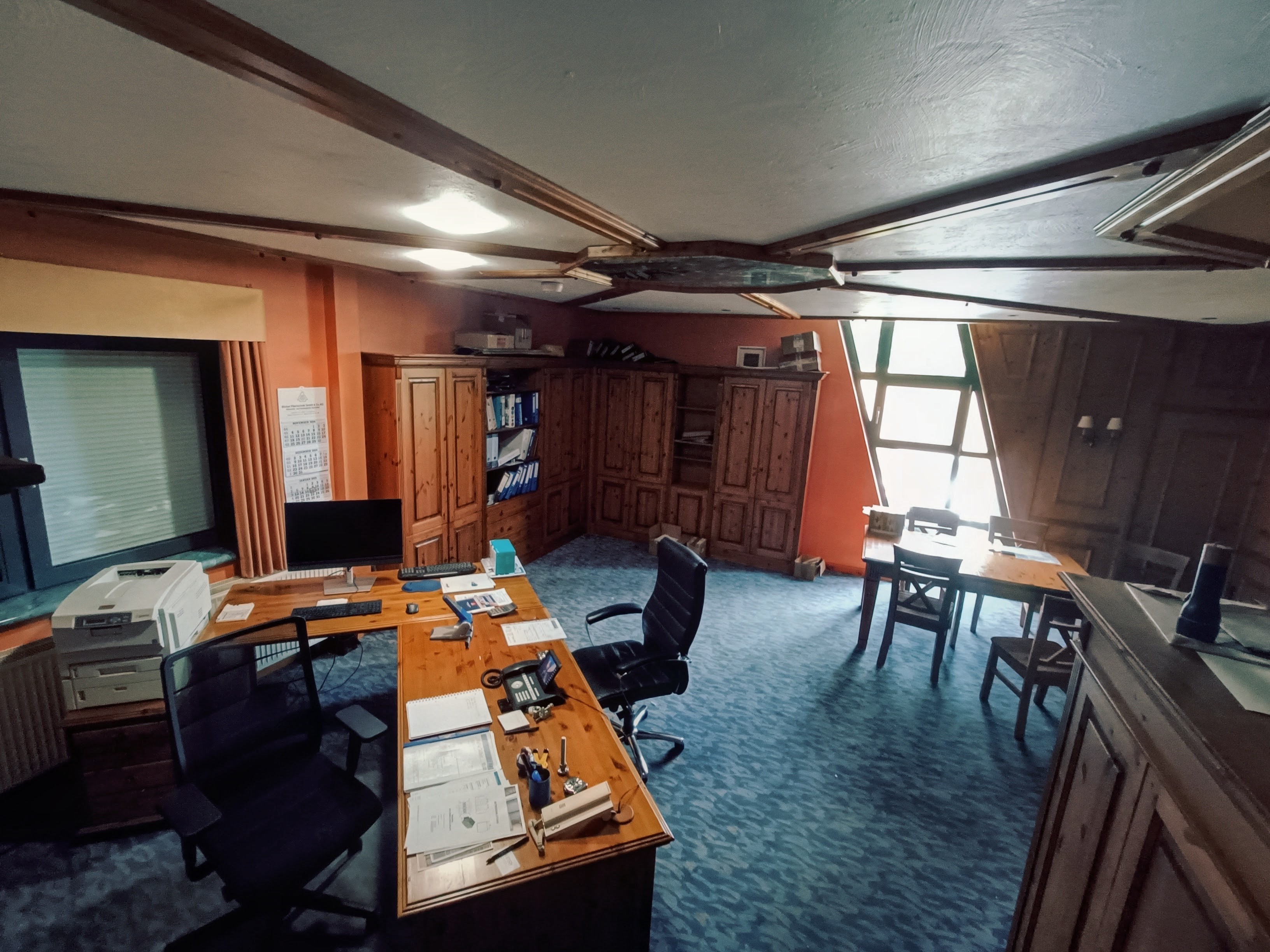 Büro 1
