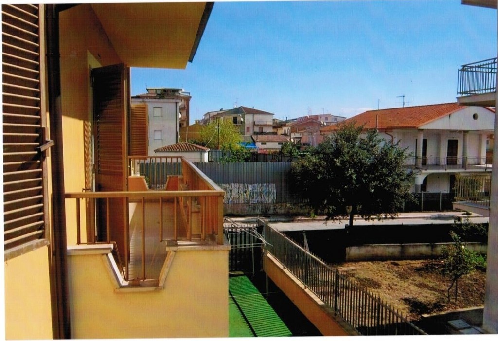 Das Ionische Meer ist (nur) einen Spaziergang entfernt