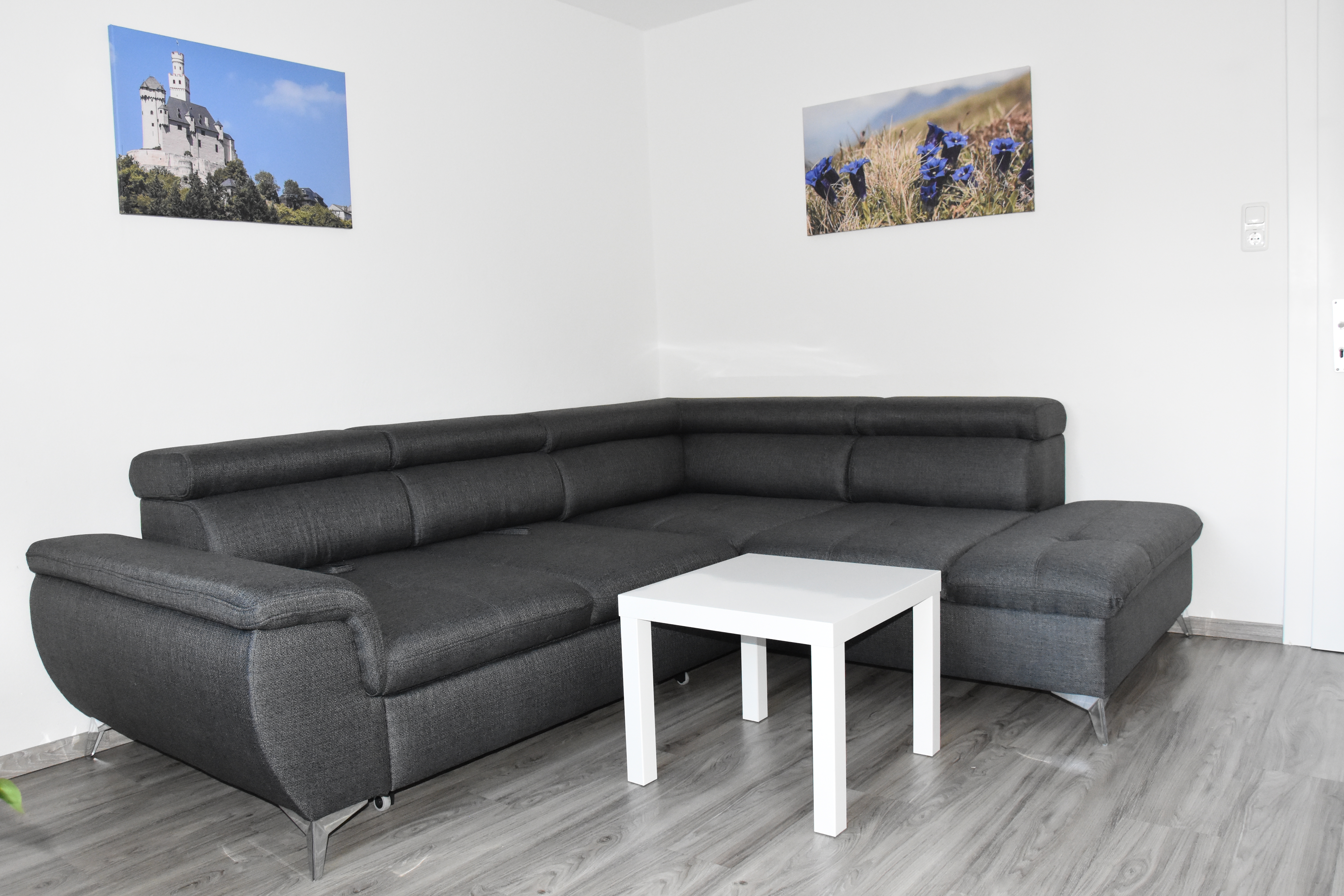 neues Ecksofa im Wohnzimmer.JPG