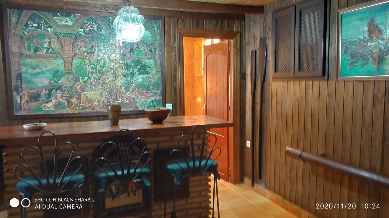 400090100421 188536.jpg