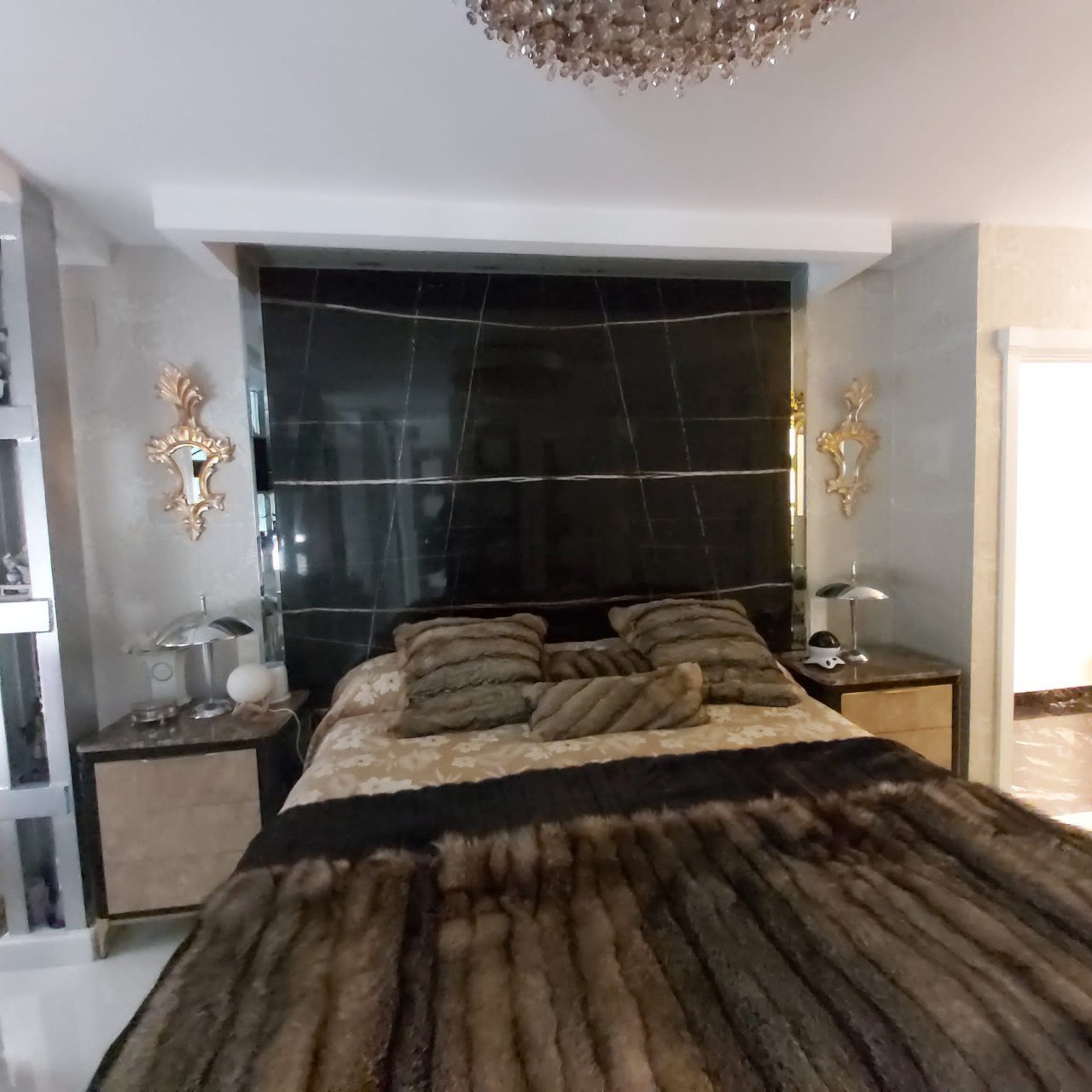 400089900024 190916.jpg