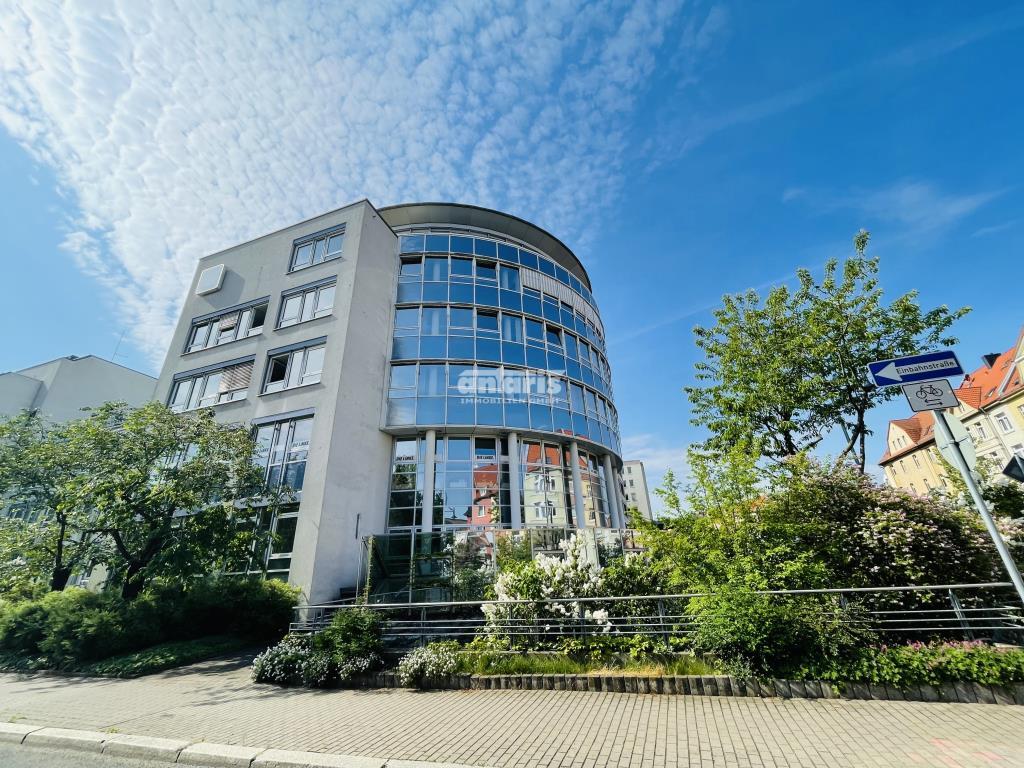 antaris Immobilien GmbH ** Bürogebäude in zentraler Lage – flexible Raumaufteilung **