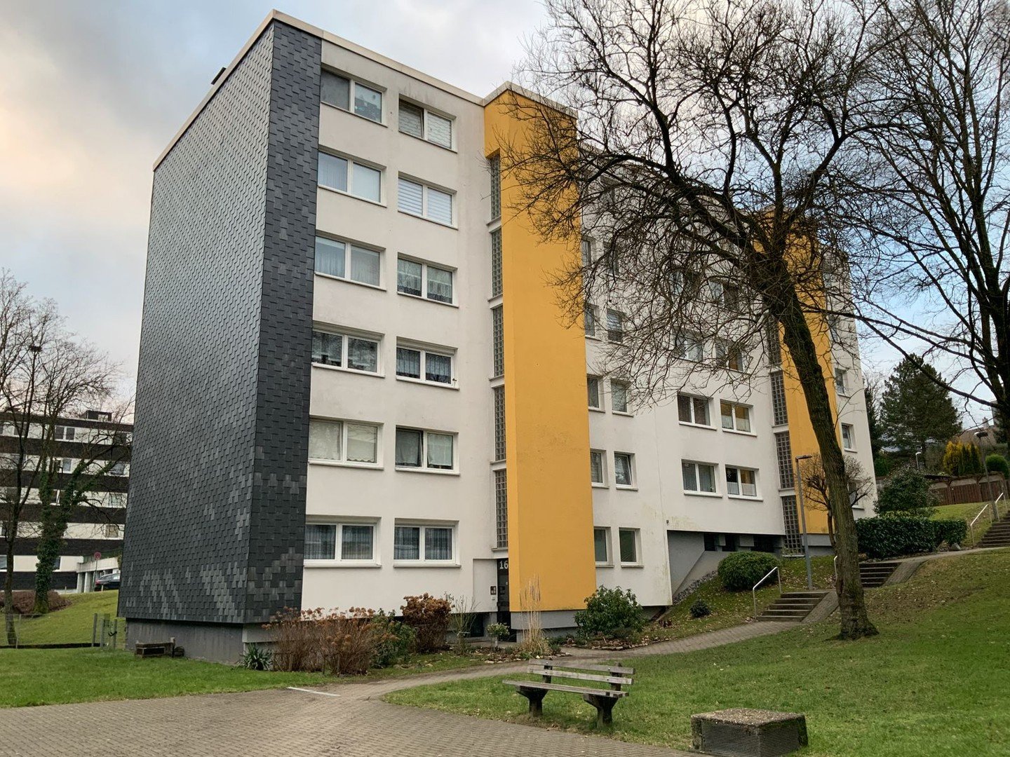 2 Zimmerwohnung mit Balkon und Stellplatz in Wuppertal Oberbarmen zu vermieten