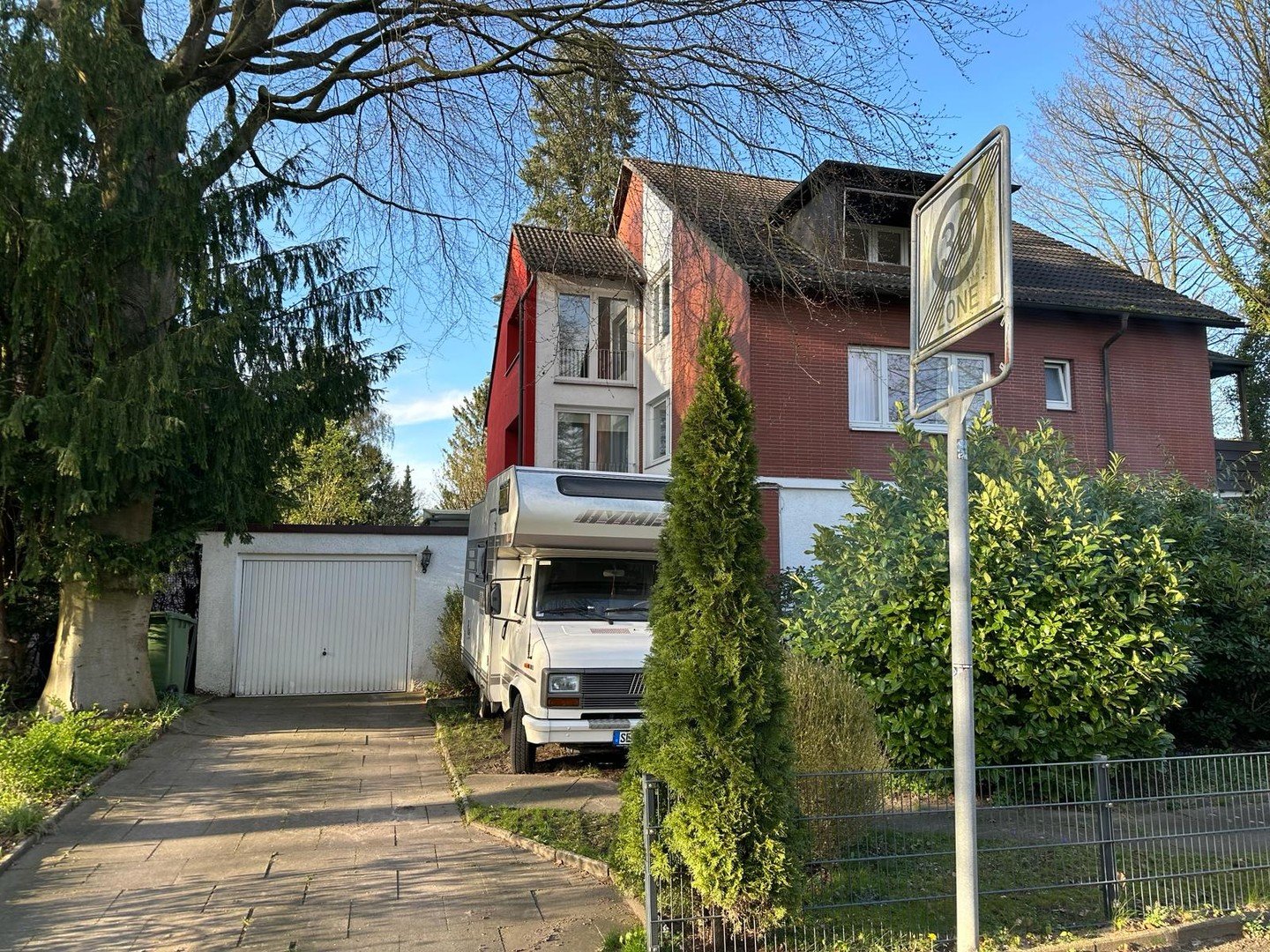 Mehrfamilienhaus mit 5 Wohneinheiten in Hamburg Wellingsbüttel