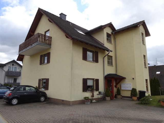 gepflegtes Mehrfamilienhaus in Idar-Oberstein/Göttschied
