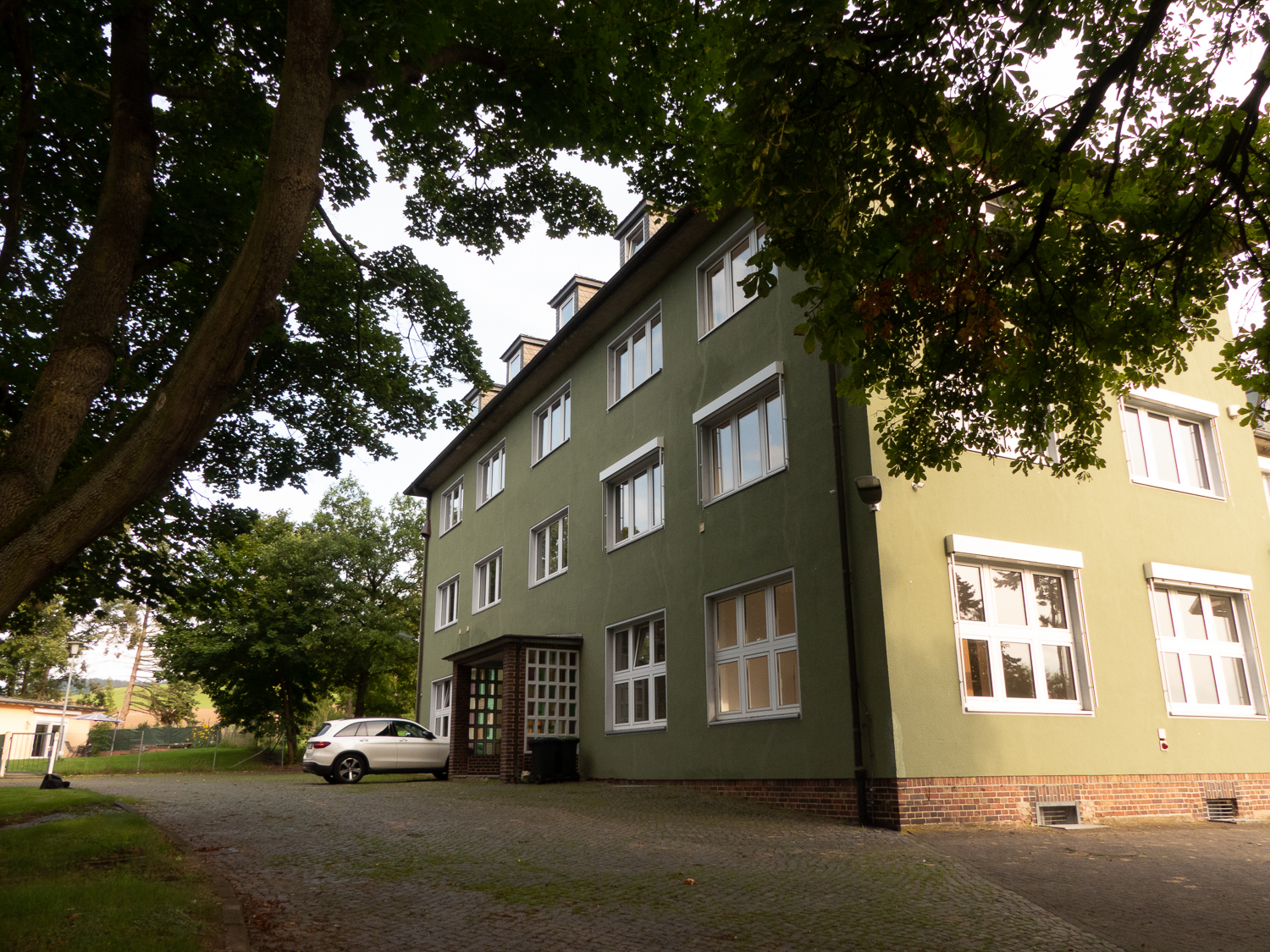 Arbeiten im Grünen - Büroeinheiten im Gewerbepark Celler 24 in Wanfried