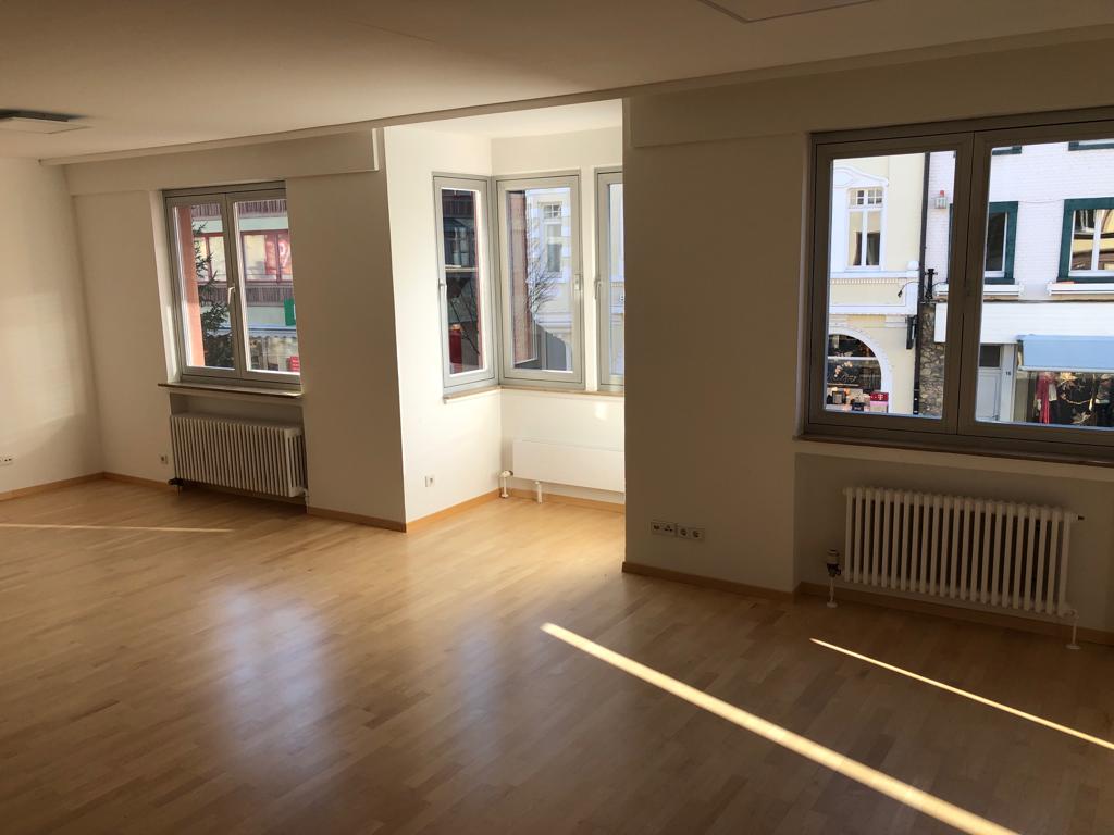 grosszügige 5.5 Zimmer Wohnung Innenstadt (Modern/Hell+Erstbezug)